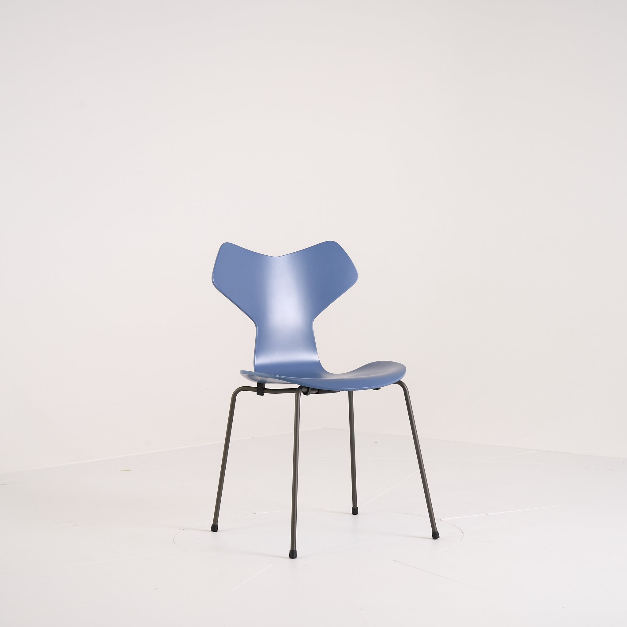 Grand Prix Chair by Fritz Hansen in Dusk Blue Lacquer / Warm Graphite | Open Box – Excellent | Shop Now | MO-FHA-3130-47-Hero Image-7