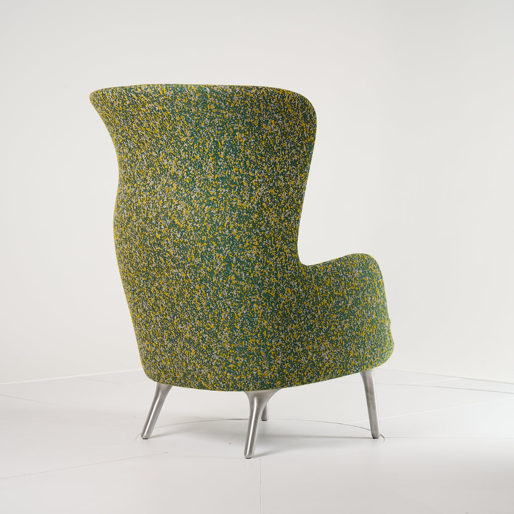 Ro Chair by Fritz Hansen in Atom 964 / Brushed Aluminum | Open Box – Excellent | Shop Now | MO-FHA-JH1-38-Hero Image-7