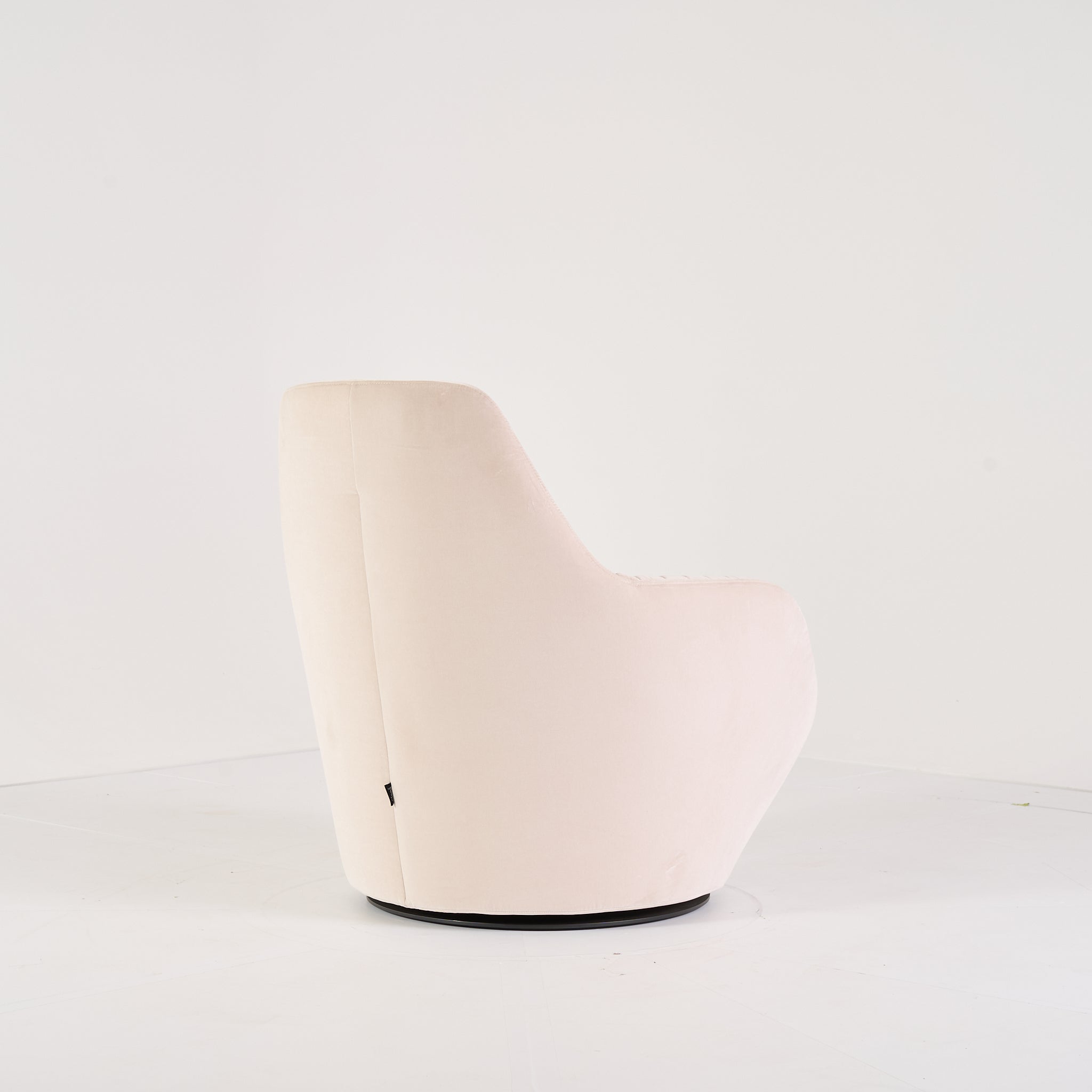 Amedee Swivel Armchair by Ligne Roset in Harald Albatre | Floor Sample – Very Good | Shop Now | MO-LIR-18210100-1242-Hero Image-1