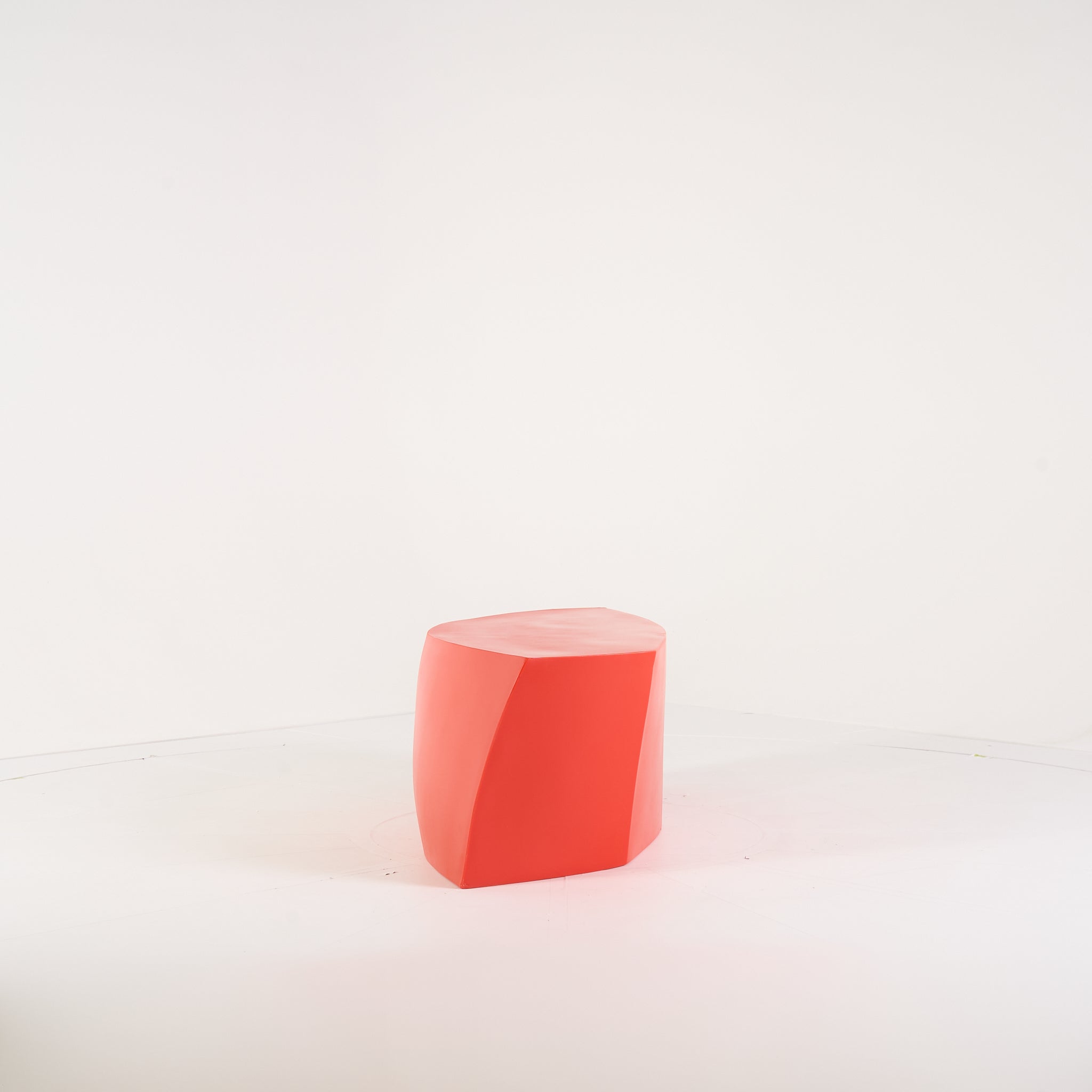 Gehry Bench by Heller in Red | Well Loved – Fair | Shop Now | MO-HLR-1018_02-1387-Hero Image-6