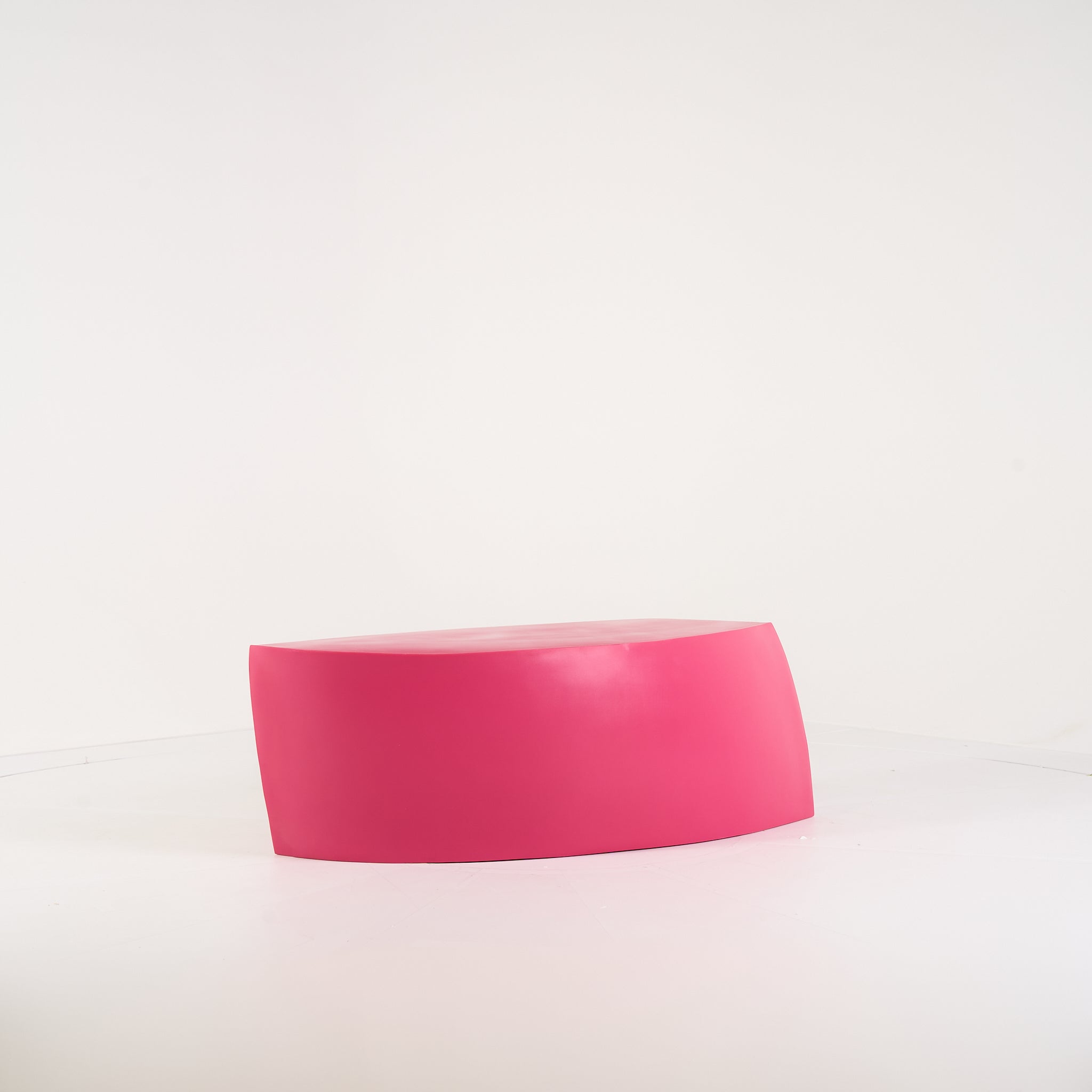 Gehry Bench by Heller in Magenta | Gently Used – Good | Shop Now | MO-HLR-1018_07-1410-Hero Image-2
