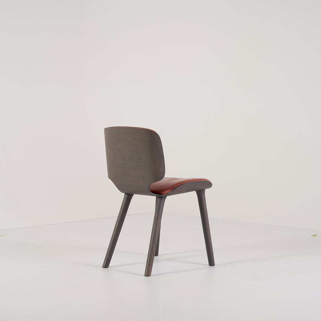 Nut Dining Chair by Moooi in Spectrum Red Brown 30172, Grey | Gently Used – Good | Shop Now | MO-MOO-8718282748900-152-Hero Image-5