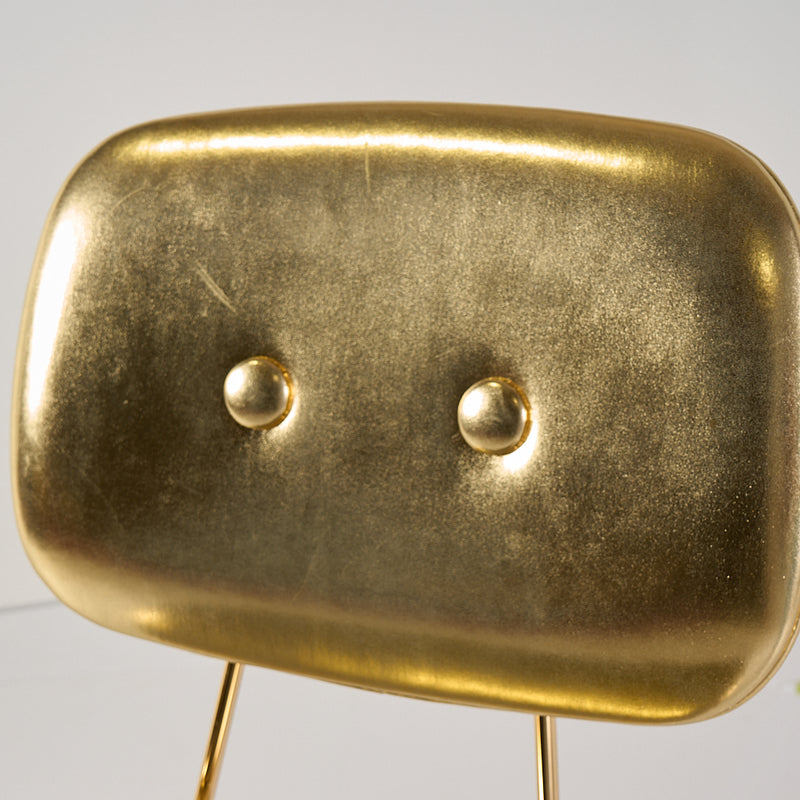 The Golden Chair-Detail Image-1