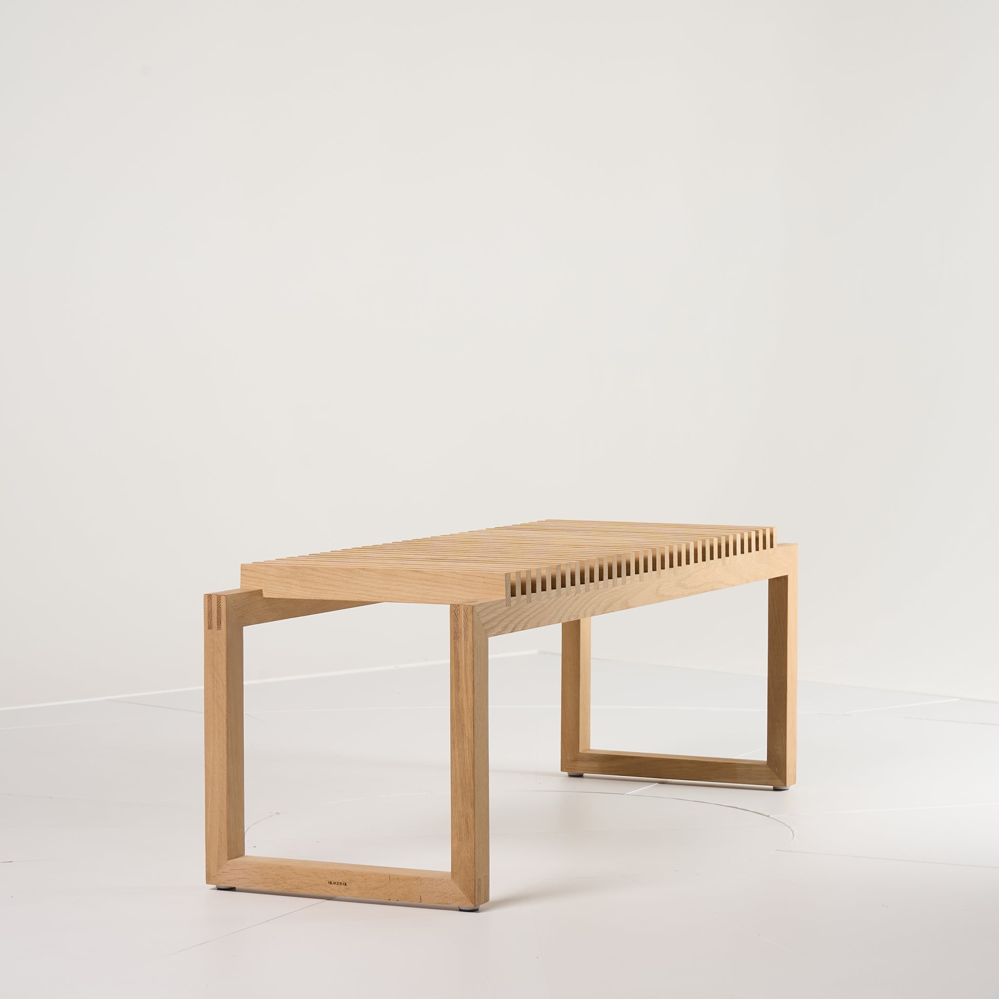 Cutter Bench by Fritz Hansen in Oak / Oak | Floor Sample – Very Good | Shop Now | MO-FHA-S1920400-102-Hero Image-6