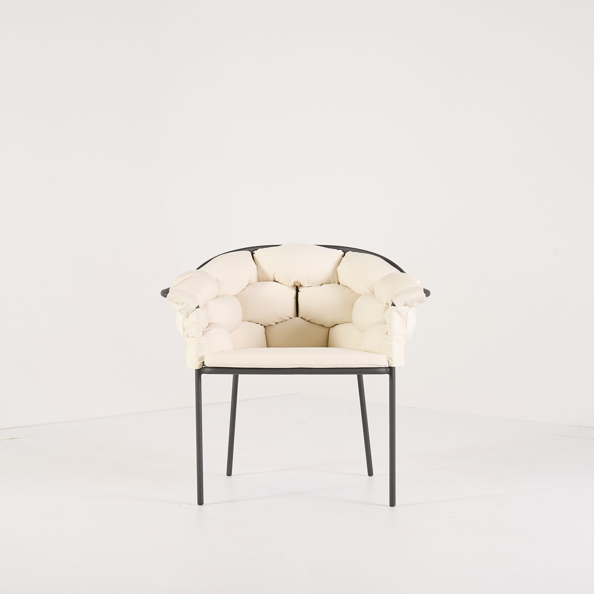 Serpentine Chair with Arms by Ligne Roset in Outdoor, Ecru Fabric | Gently Used – Good | Shop Now | MO-LIR-10262095-1168-Hero Image-1
