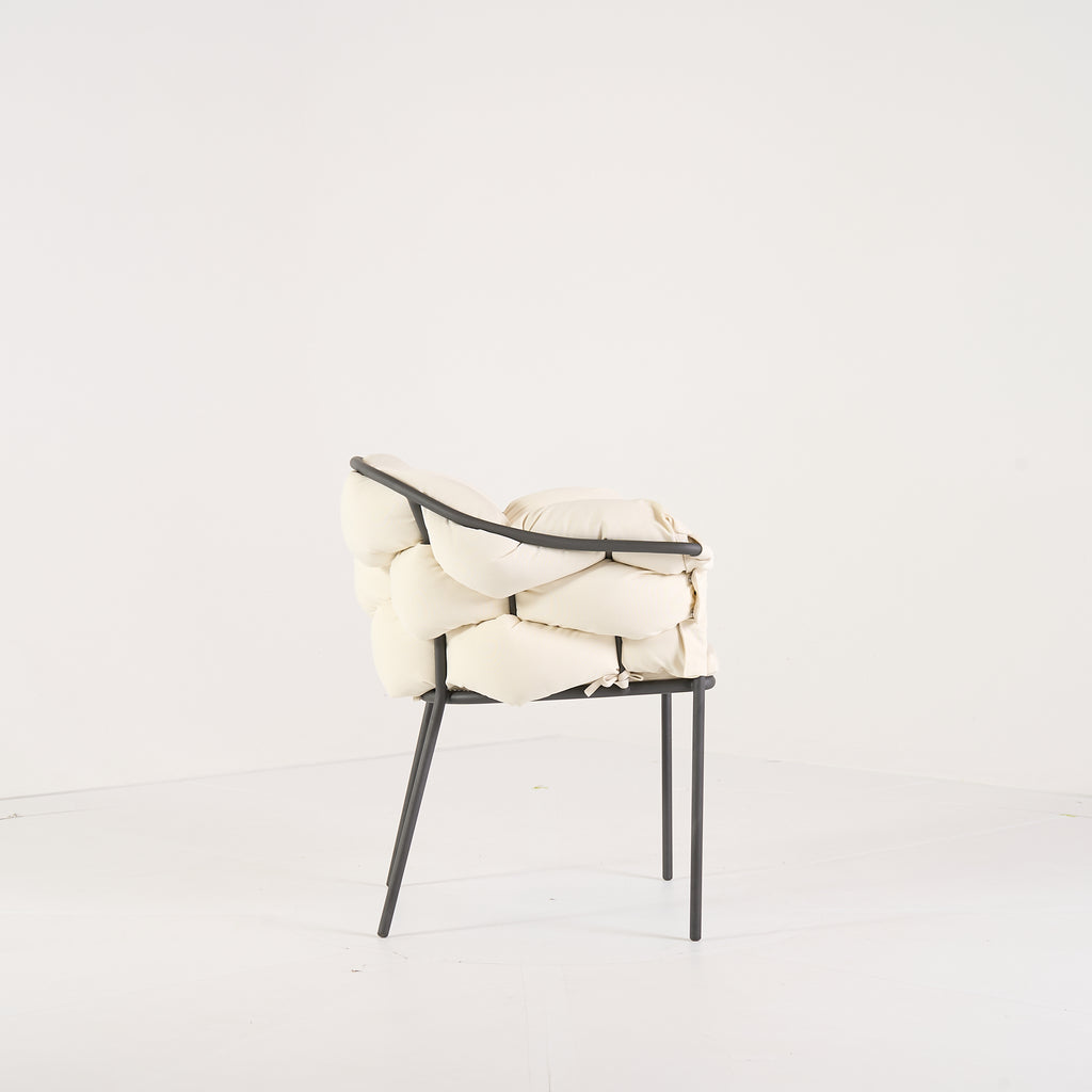 Serpentine Chair with Arms by Ligne Roset in Outdoor, Ecru Fabric | Gently Used – Good | Shop Now | MO-LIR-10262095-1167-Hero Image-3