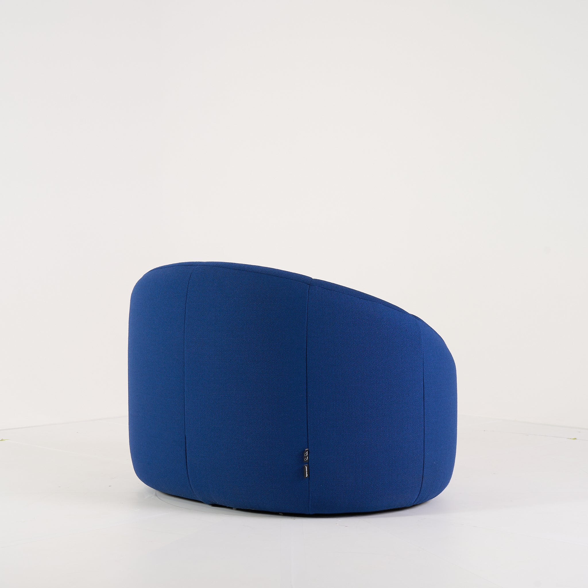 Pumpkin Armchair by Ligne Roset in Vidar Outremer | Gently Used – Good | Shop Now | MO-LIR-14110105-1188-Hero Image-4
