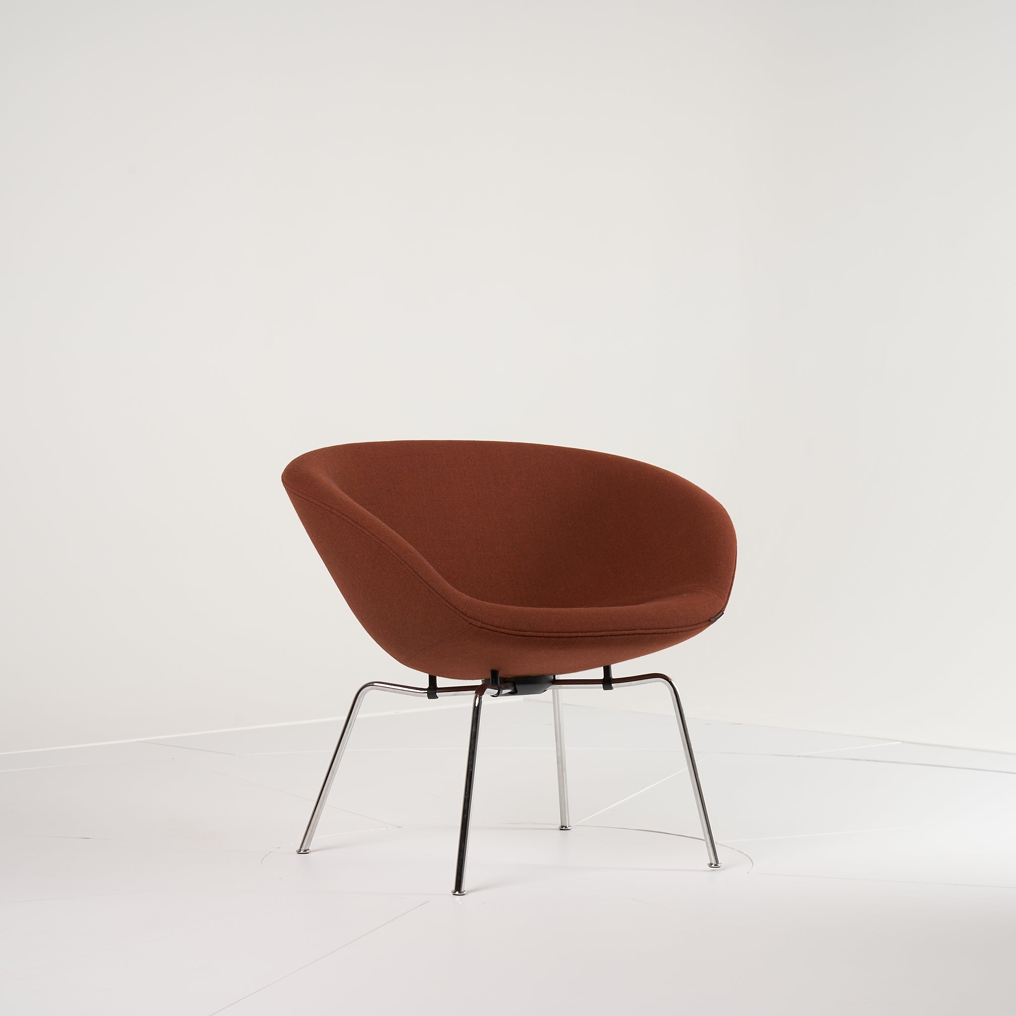 Pot Chair by Fritz Hansen in Christianshavn 1134 (Dark Orange) / Chrome | Floor Sample – Very Good | Shop Now | MO-FHA-3118-32-Hero Image-3