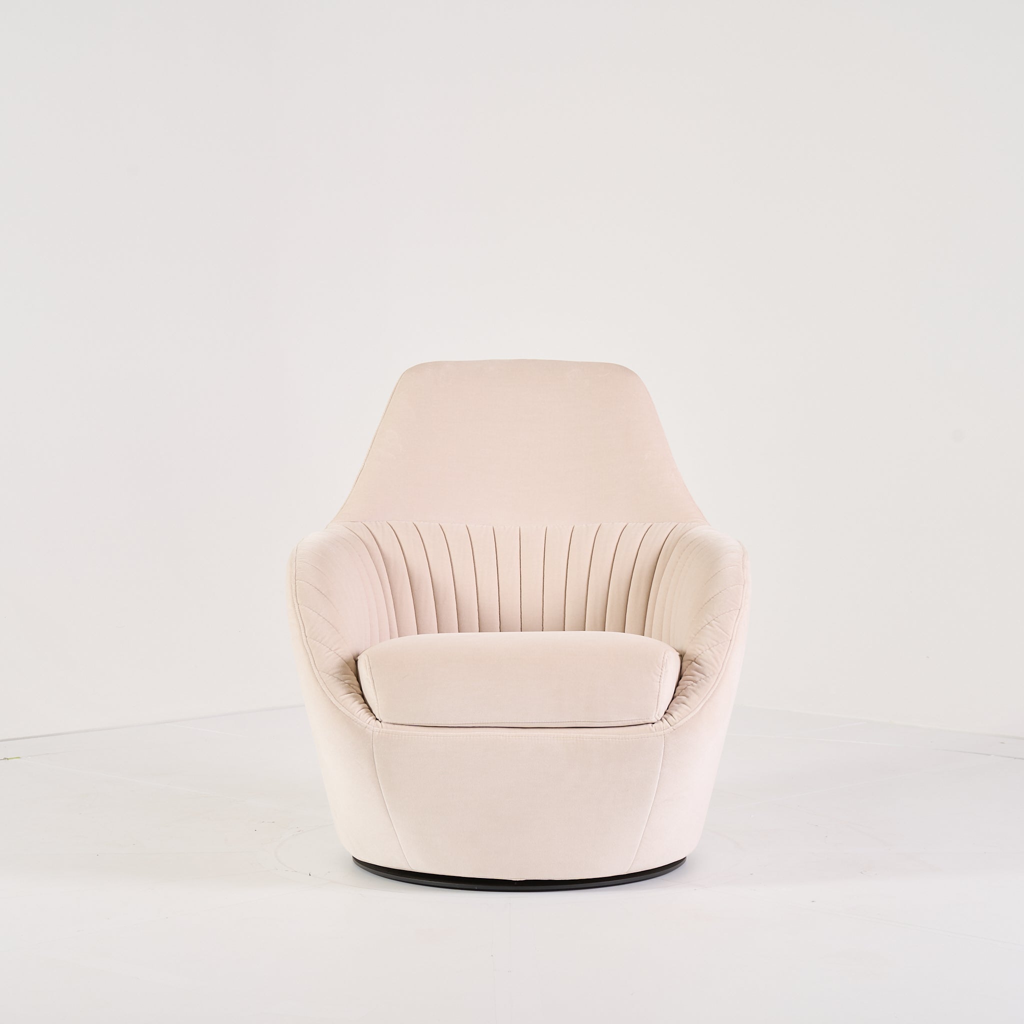 Amedee Swivel Armchair by Ligne Roset in Harald Albatre | Floor Sample – Very Good | Shop Now | MO-LIR-18210100-1242-Hero Image-3