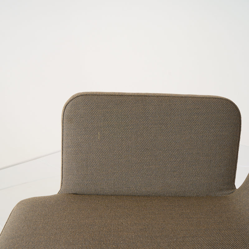 Vik Chair with arms (Set of 2)-Detail Image-2