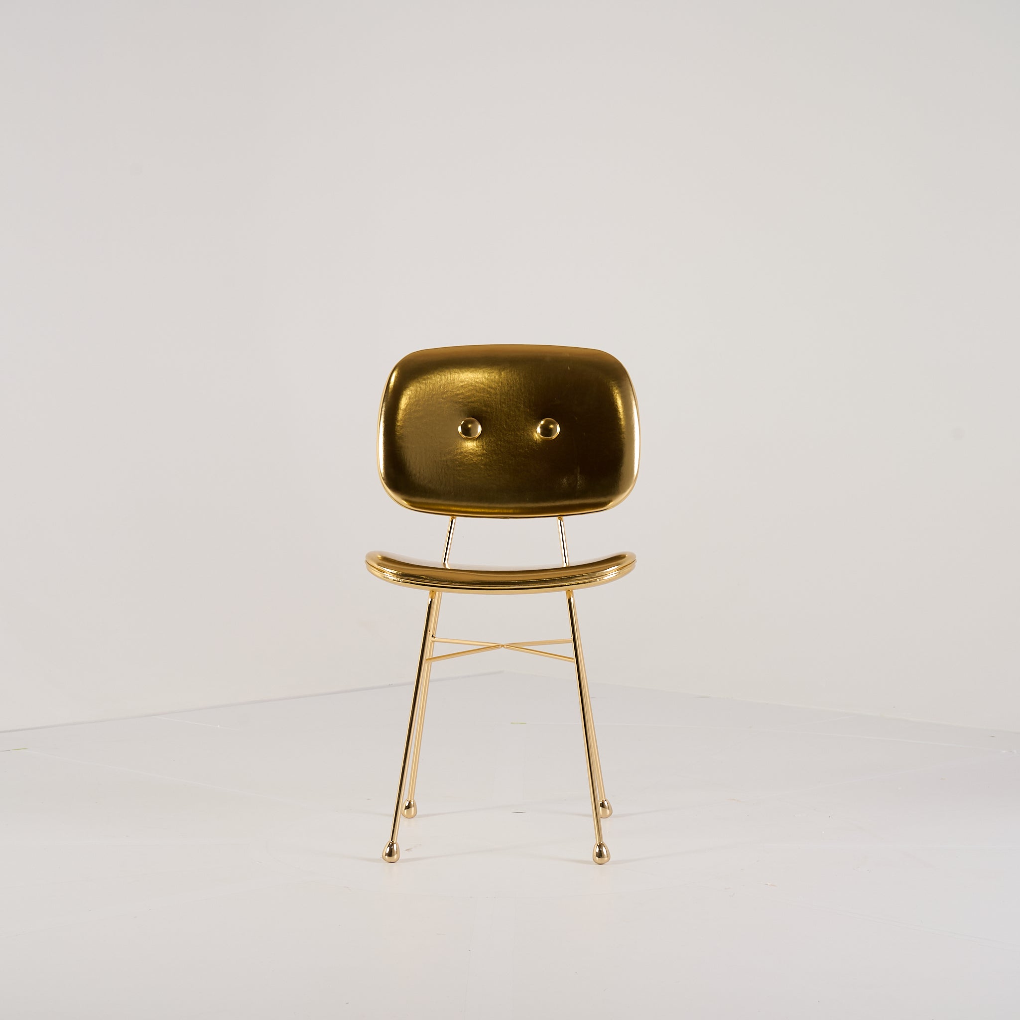The Golden Chair by Moooi in The Golden Chair | Well Loved – Fair | Shop Now | MO-MOO-8718282340142-146-Hero Image-2