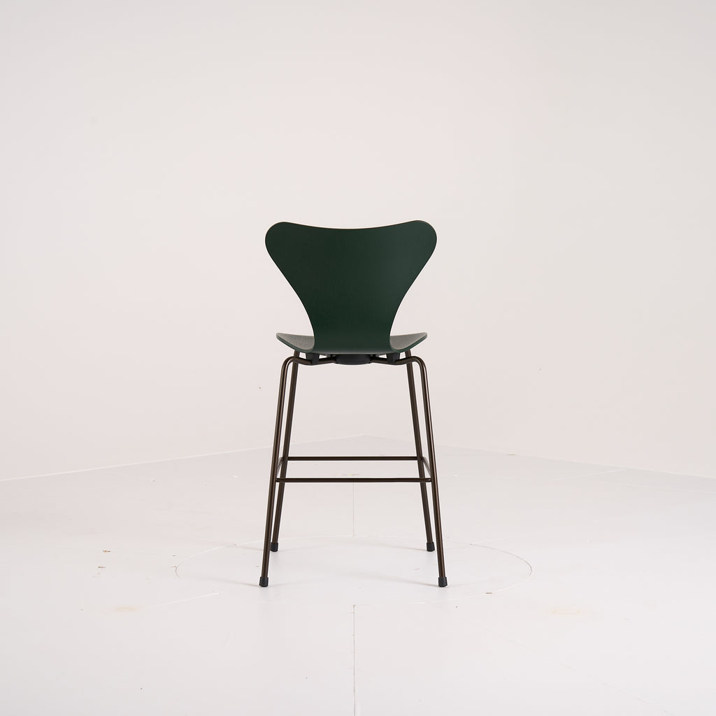 Series 7 Junior Chair by Fritz Hansen in Evergreen Ash / Brown Bronze | Floor Sample – Very Good | Shop Now | MO-FHA-840239-56-Hero Image-5