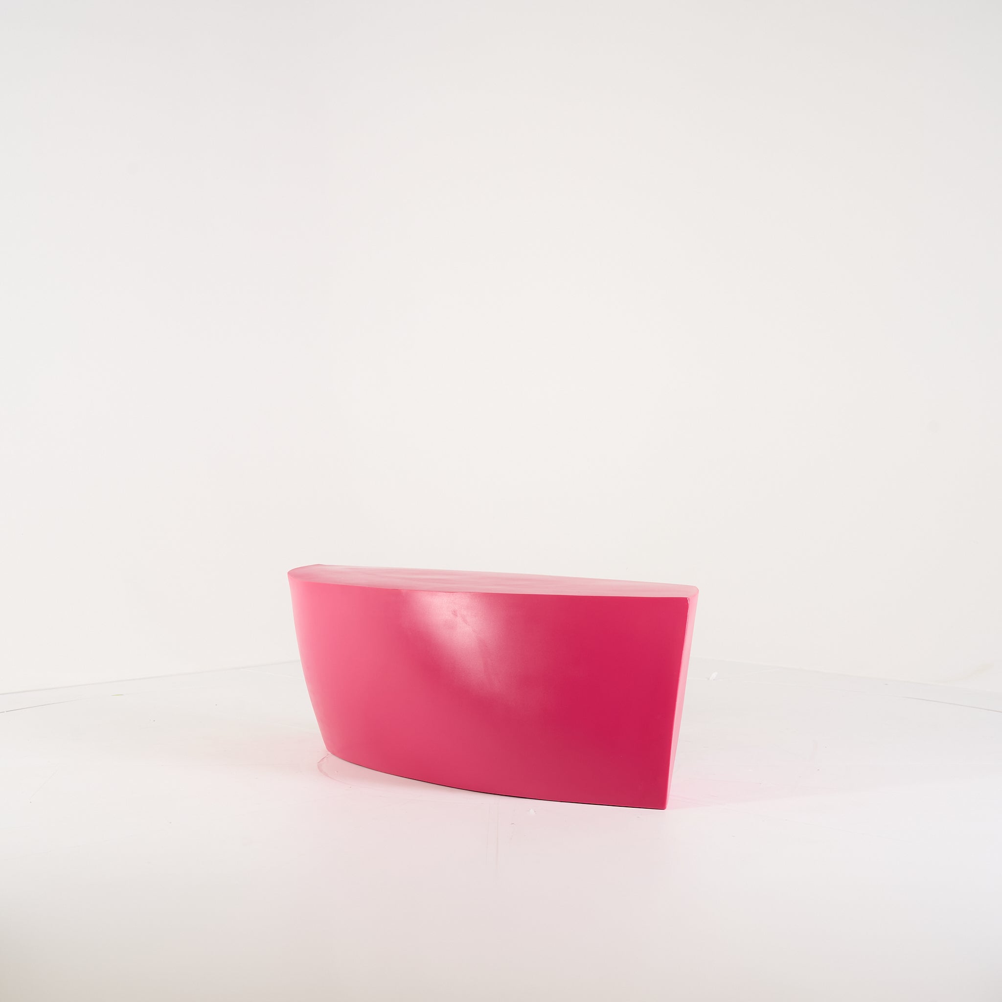 Gehry Bench by Heller in Magenta | Gently Used – Good | Shop Now | MO-HLR-1018_07-1410-Hero Image-7