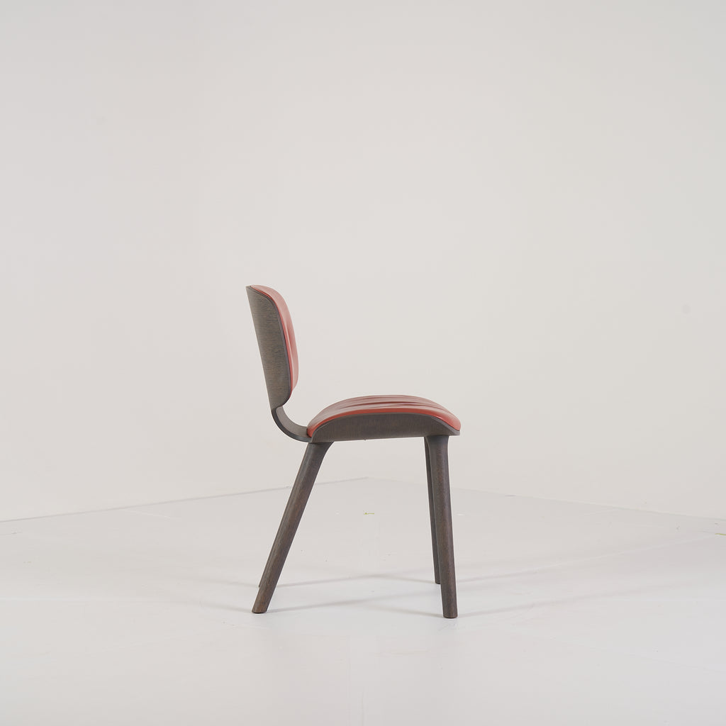 Nut Dining Chair by Moooi in Spectrum Red Brown 30172 / Grey | Gently Used – Good | Shop Now | MO-MOO-8718282748900-156-Hero Image-3