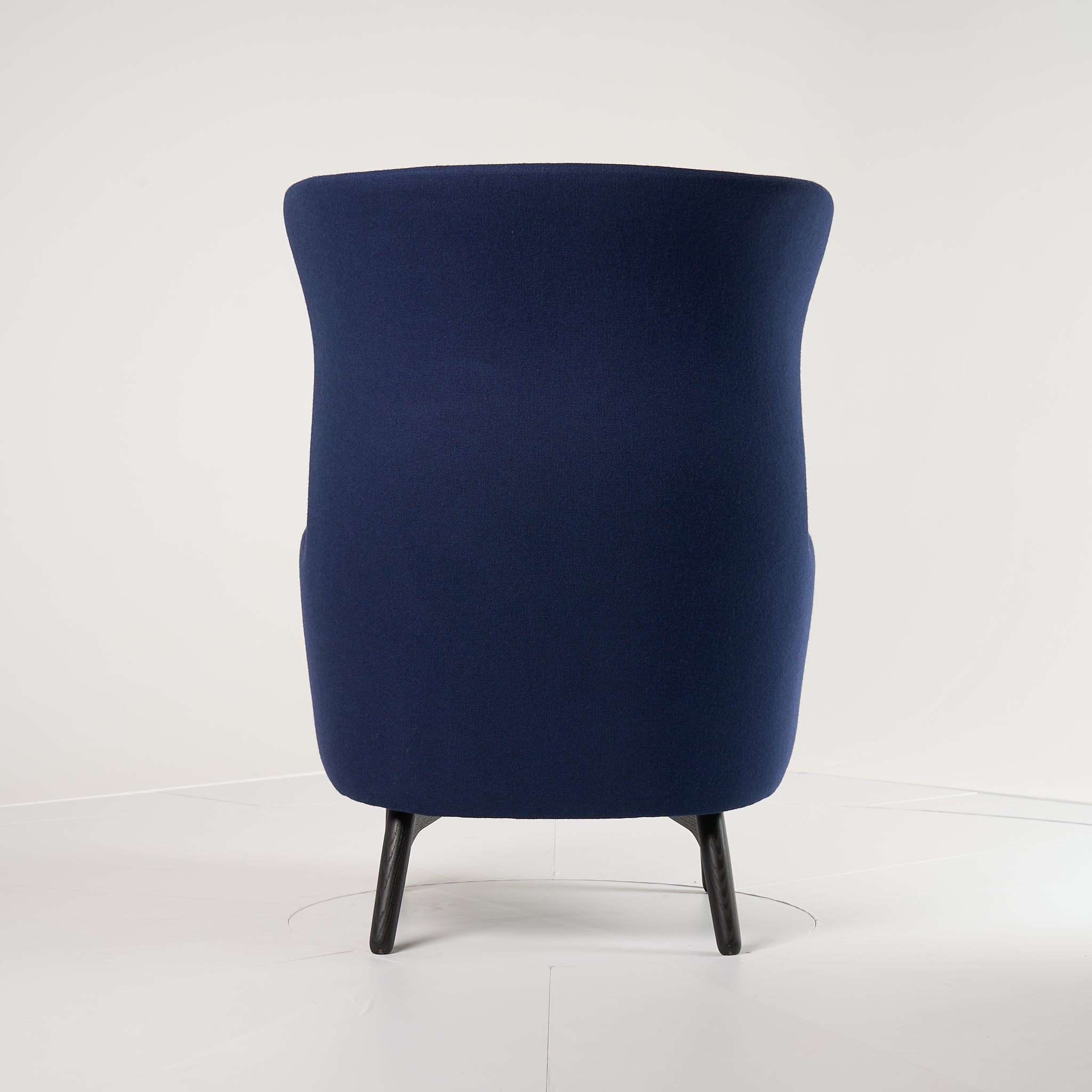 Ro Chair by Fritz Hansen in Hallingdal Royal Blue (764) / Oak Black | Open Box – Excellent | Shop Now | MO-FHA-JH2SF-39-Hero Image-6