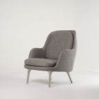 Fri Chair by Fritz Hansen in Light Grey / Brushed Aluminum | Open Box – Excellent | Shop Now | MO-FHA-JH4-44-Hero Image-2