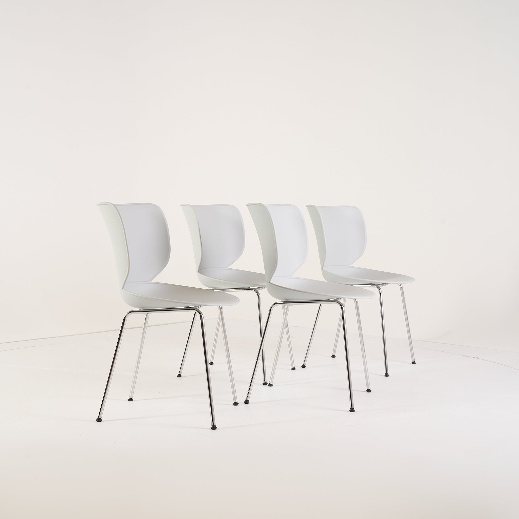 Hana Chairs Unupholstered Set of 4 by Moooi in Concrete Grey / Chrome, Non-Stacking | Floor Sample – Very Good | Shop Now | MO-MOO-8718282380568-142-Hero Image-1
