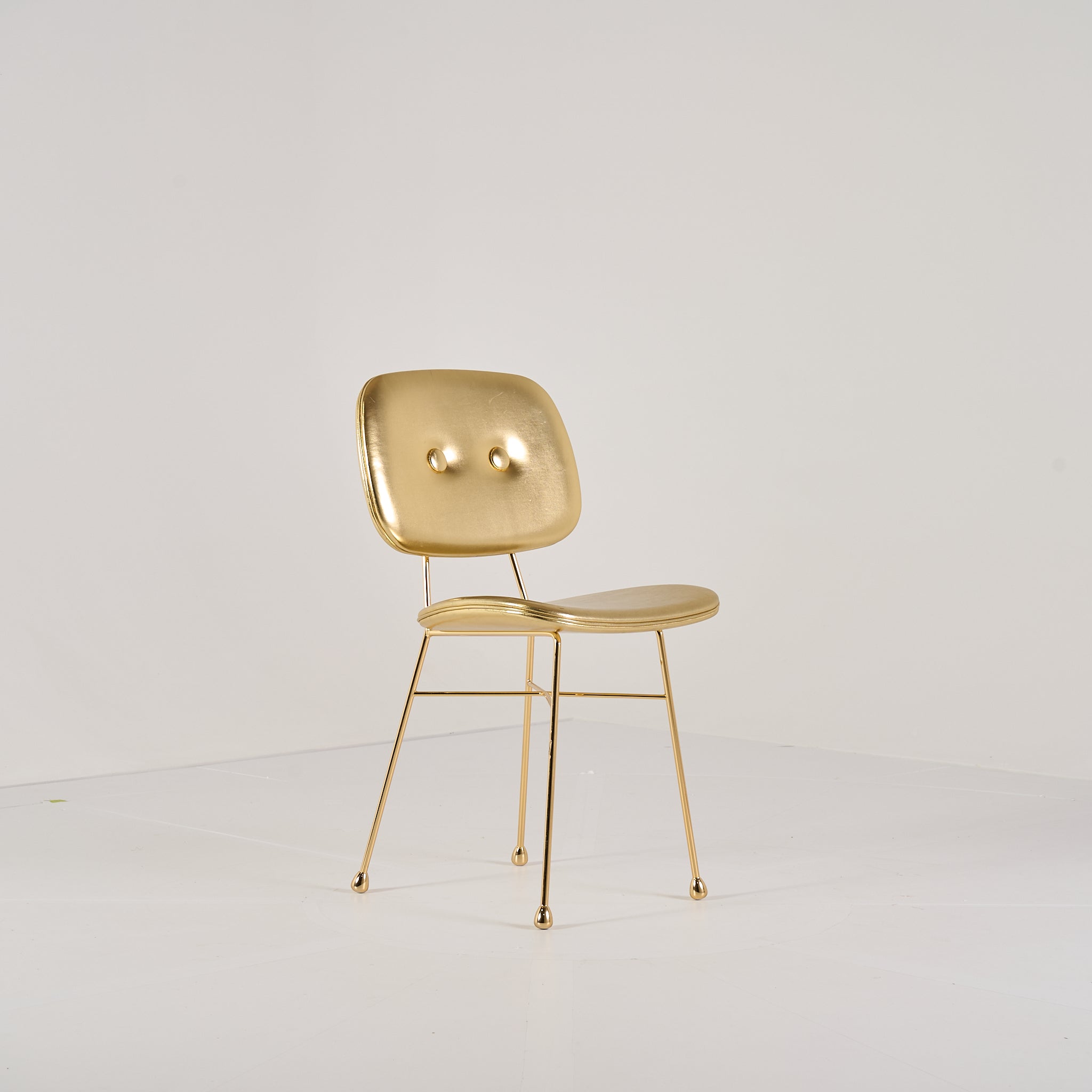 The Golden Chair by Moooi in The Golden Chair | Well Loved – Fair | Shop Now | MO-MOO-8718282340142-147-Hero Image-7