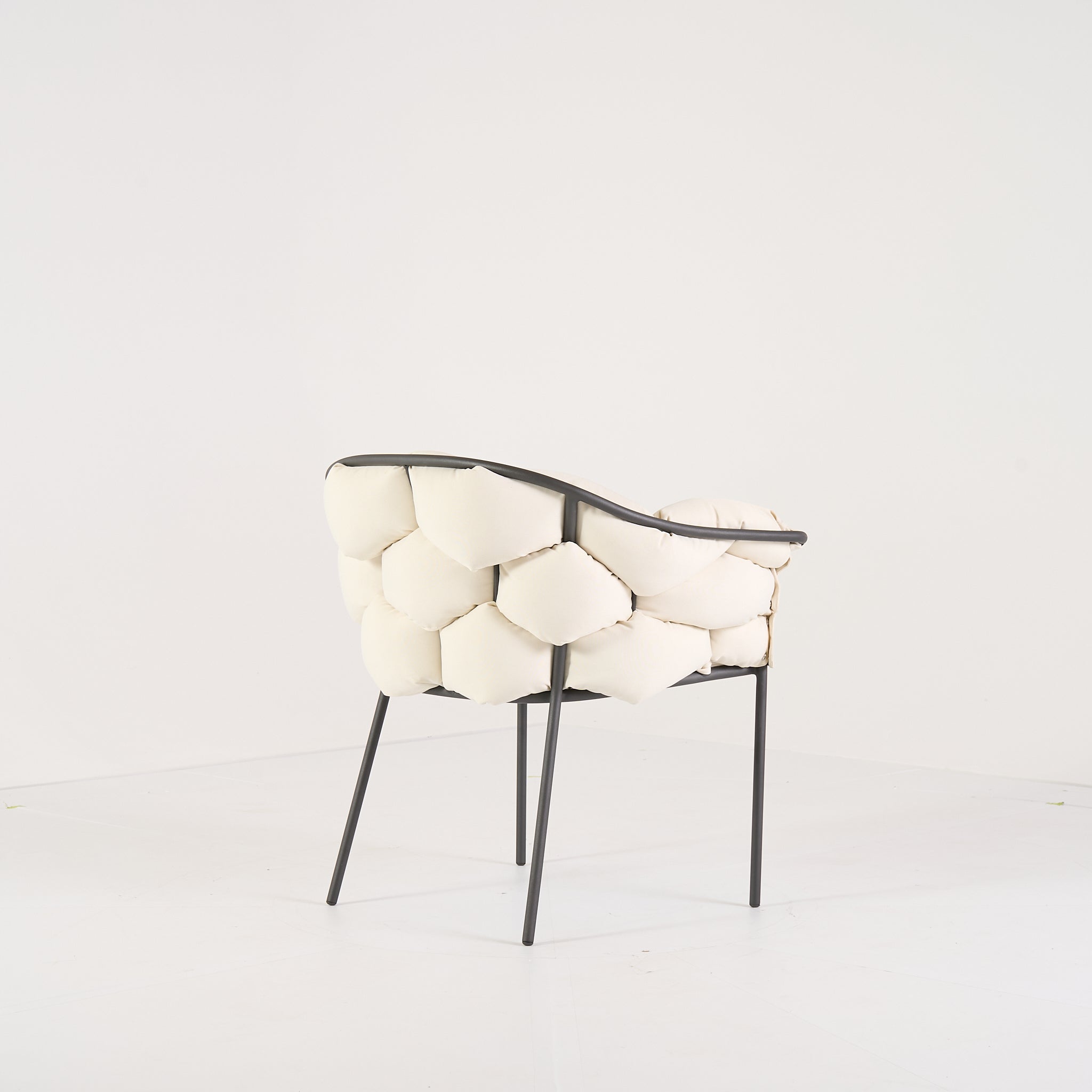 Serpentine Chair with Arms by Ligne Roset in Outdoor, Ecru Fabric | Gently Used – Good | Shop Now | MO-LIR-10262095-1168-Hero Image-7