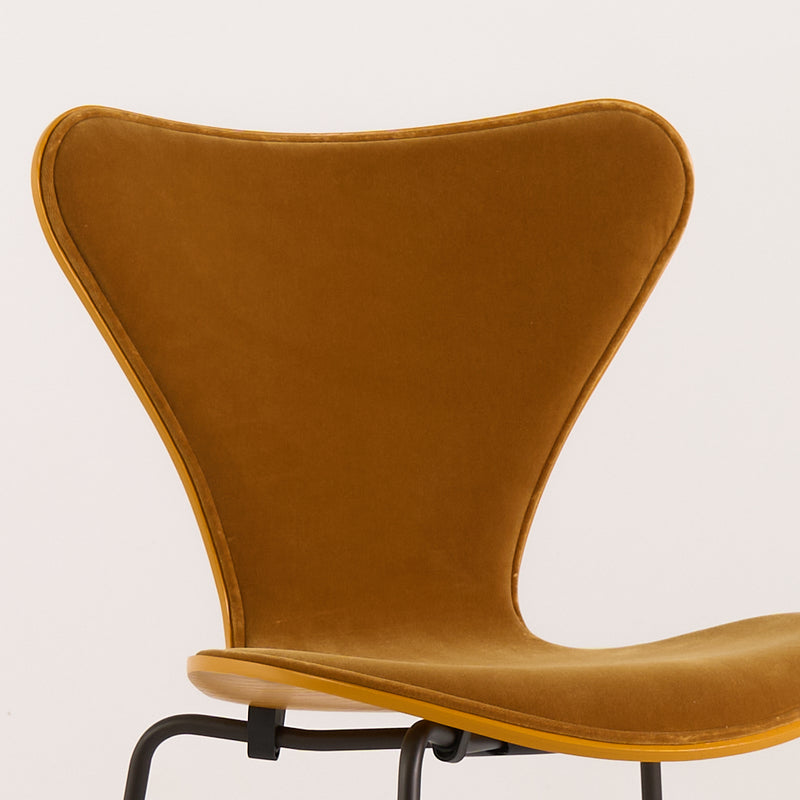 Series 7 Chair -Detail Image-1