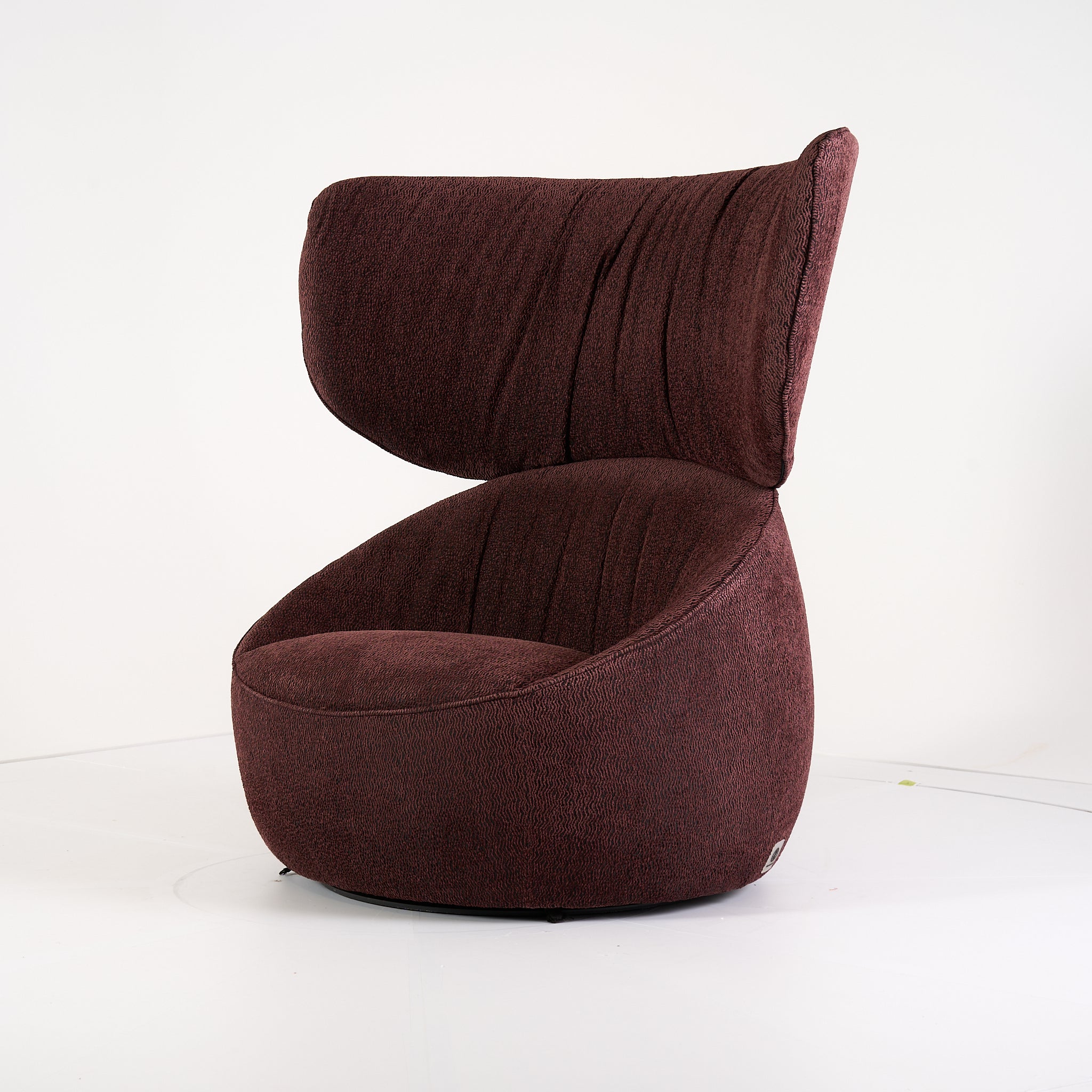 Hana Armchair Wingback by Moooi in Calligraphy Bird / Jacquard Plum | Gently Used – Good | Shop Now | MO-MOO-8718282751986-167-Hero Image-2