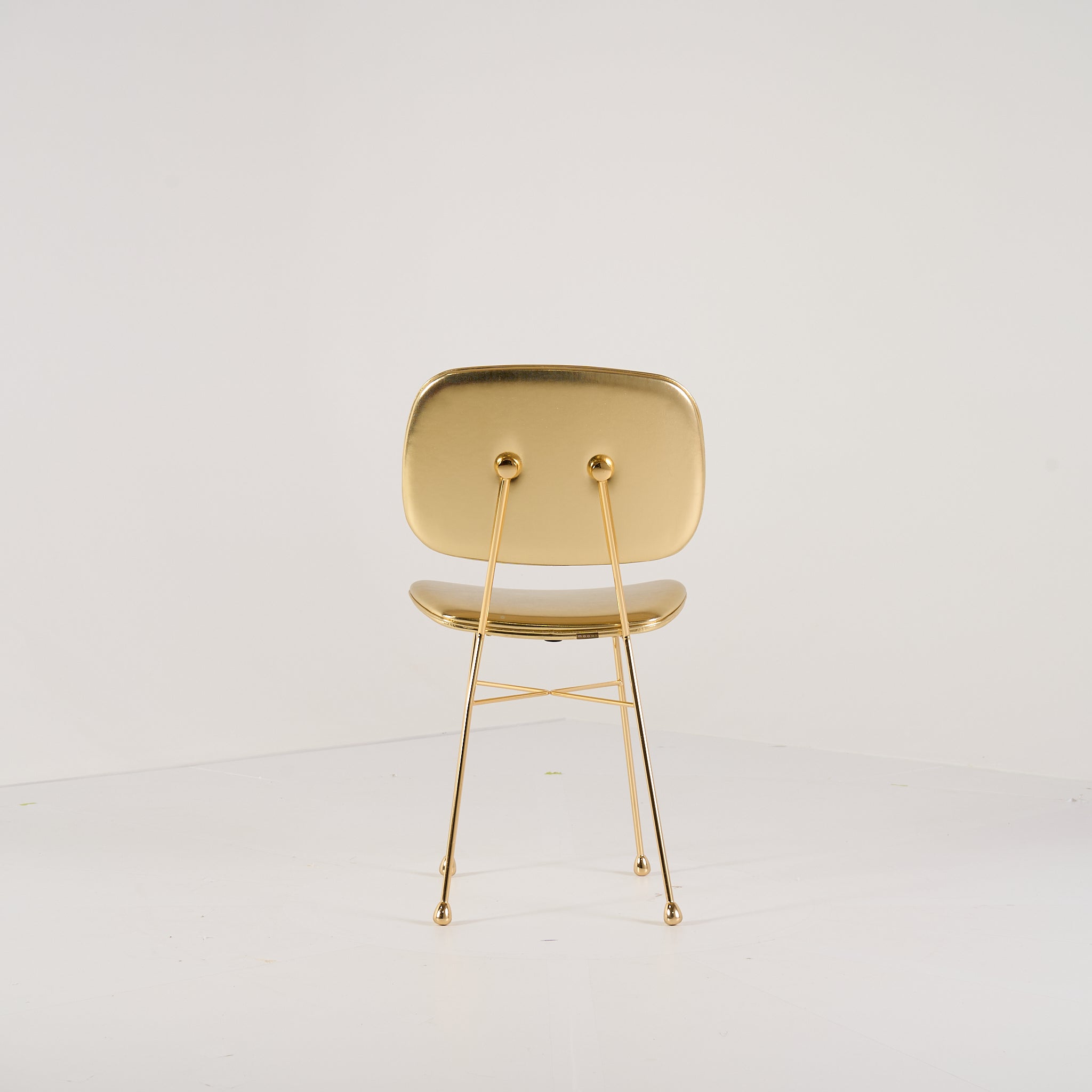 The Golden Chair by Moooi in The Golden Chair | Well Loved – Fair | Shop Now | MO-MOO-8718282340142-145-Hero Image-5