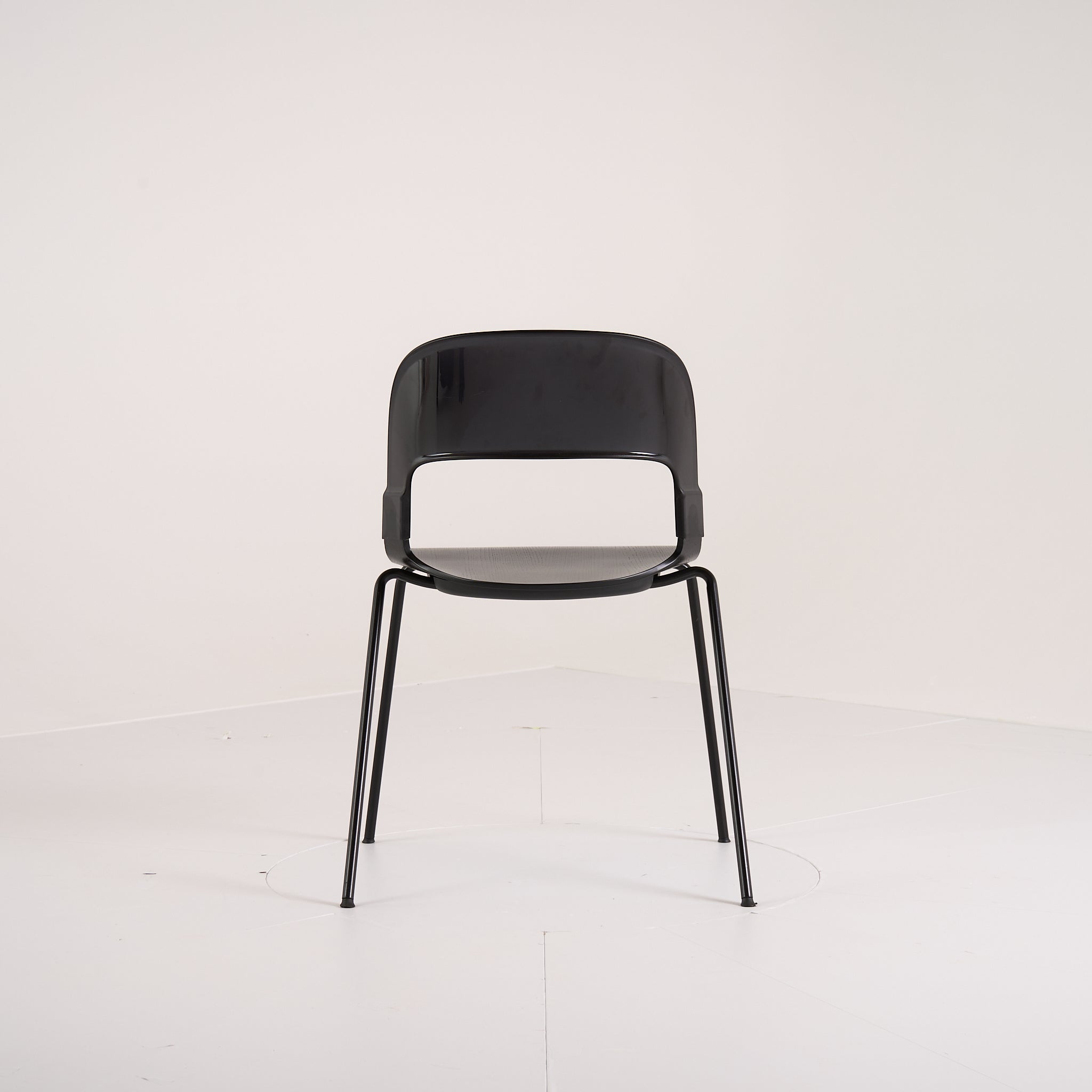 Pair Chair  by Fritz Hansen in Black / Black | Gently Used – Good | Shop Now | MO-FHA-BH20-72-Hero Image-6