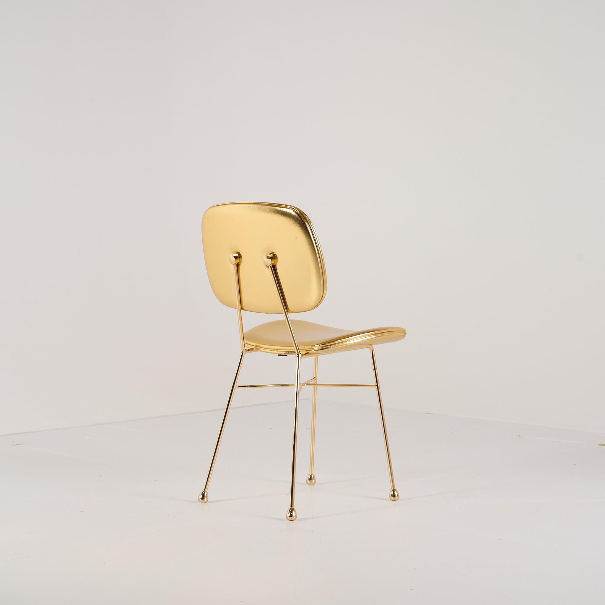 The Golden Chair by Moooi in The Golden Chair | Well Loved – Fair | Shop Now | MO-MOO-8718282340142-146-Hero Image-1