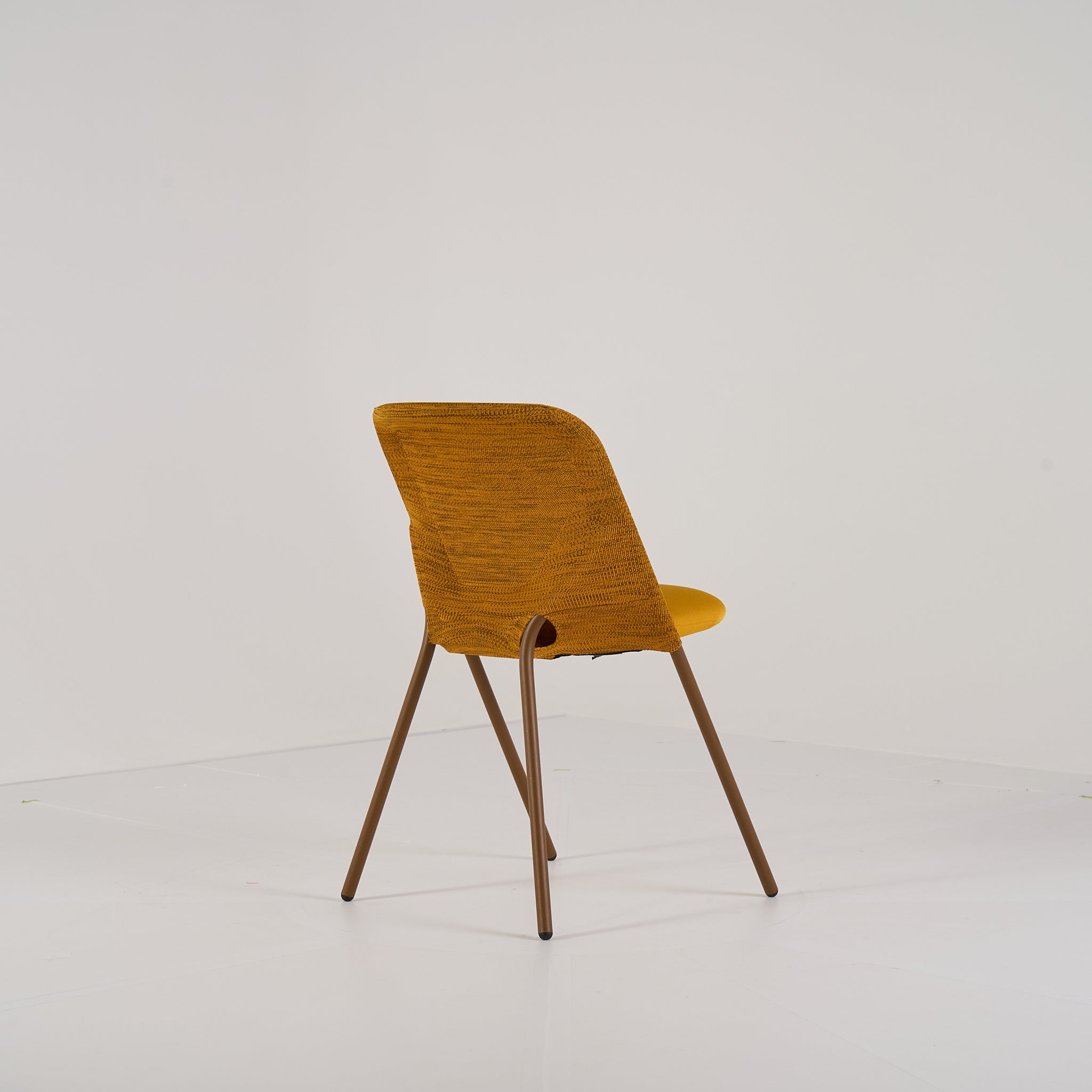 Shift Dining Chair by Moooi in Warm Ochre | Well Loved – Fair | Shop Now | MO-MOO-MOSSCDI3-179-Hero Image-4