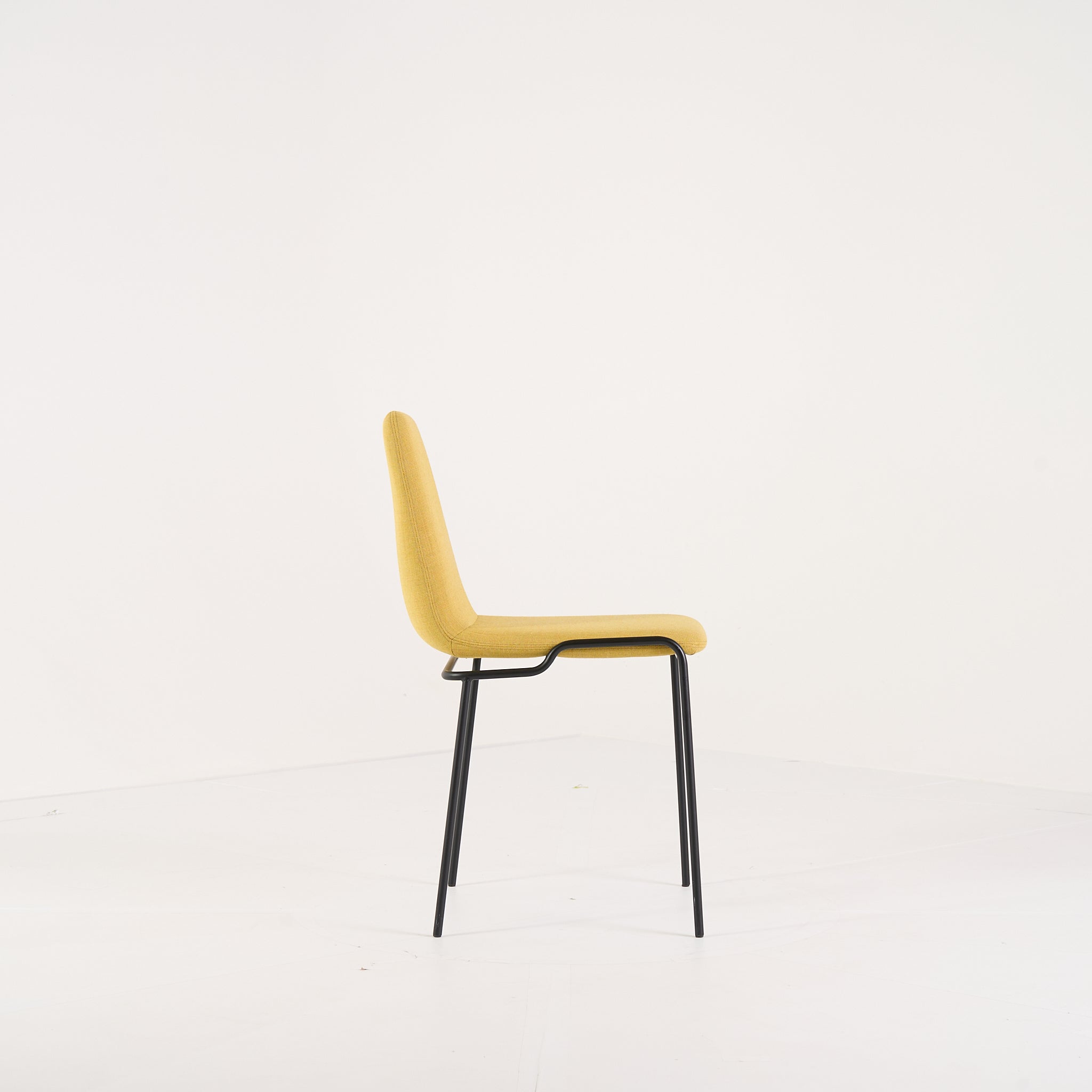 Tadao Chair by Ligne Roset in Canvas Laine Ble | Gently Used – Good | Shop Now | MO-LIR-10261251-1209-Hero Image-3