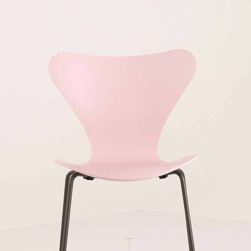 Series 7 Chair-Detail Image-3