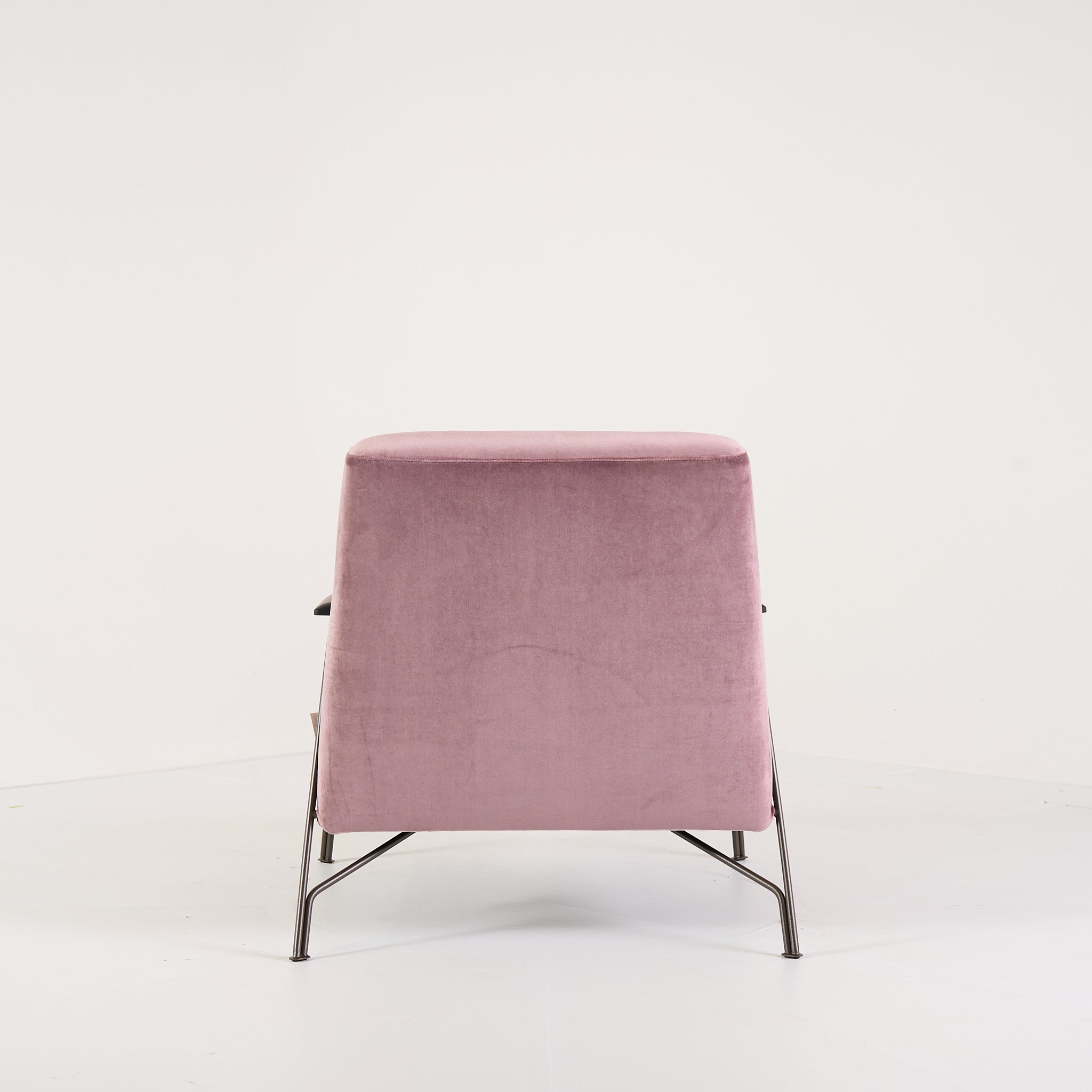 Humphrey Armchair by Ligne Roset in Roxana Rose | Floor Sample – Very Good | Shop Now | MO-LIR-19400100-1253-Hero Image-2