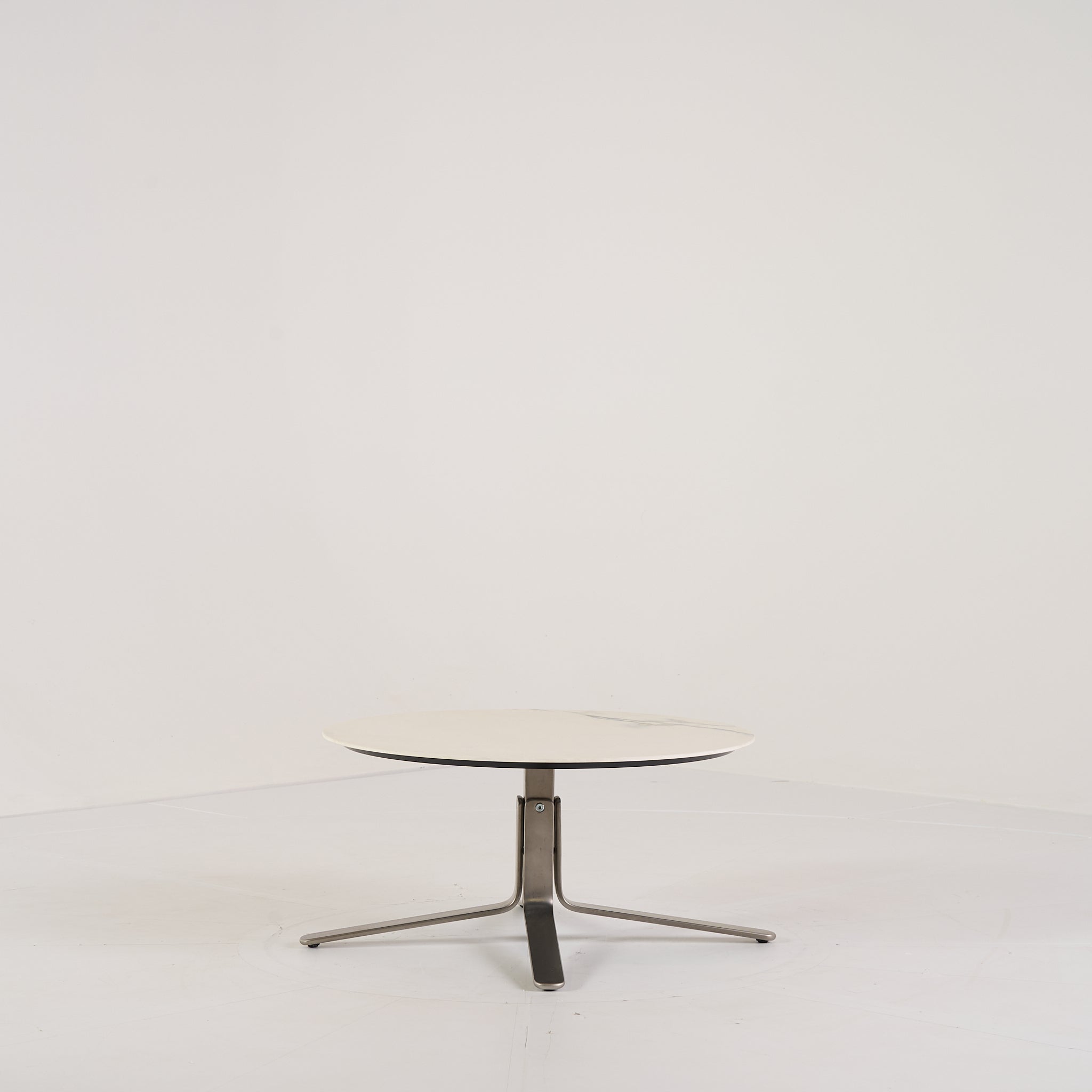 MOA Low Table by Ligne Roset in Chromed Base, White Marble-Effect Stoneware | Floor Sample – Very Good | Shop Now | MO-LIR-19501200-1157-Hero Image-7