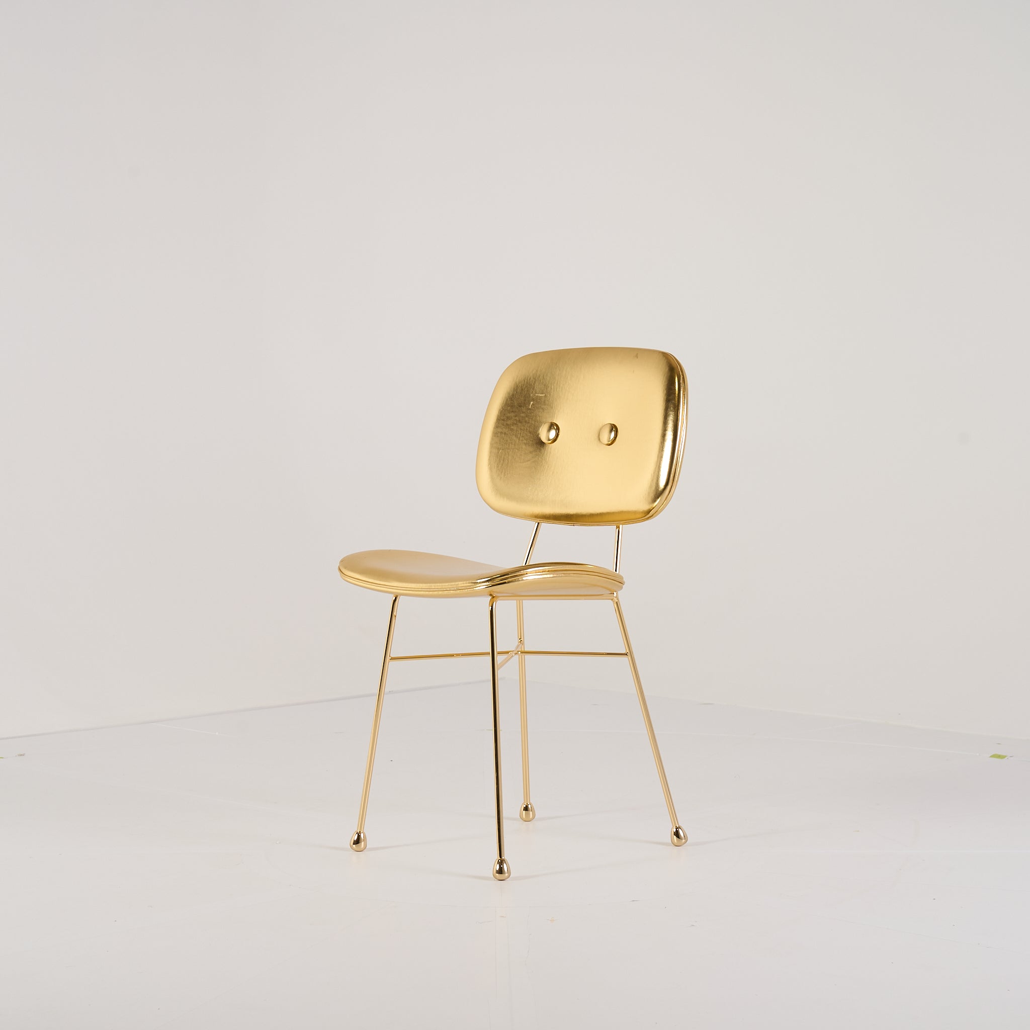 The Golden Chair by Moooi in The Golden Chair | Well Loved – Fair | Shop Now | MO-MOO-8718282340142-146-Hero Image-7