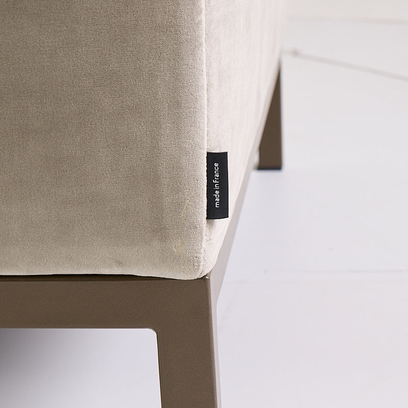 Phileas Large Settee-Detail Image-3