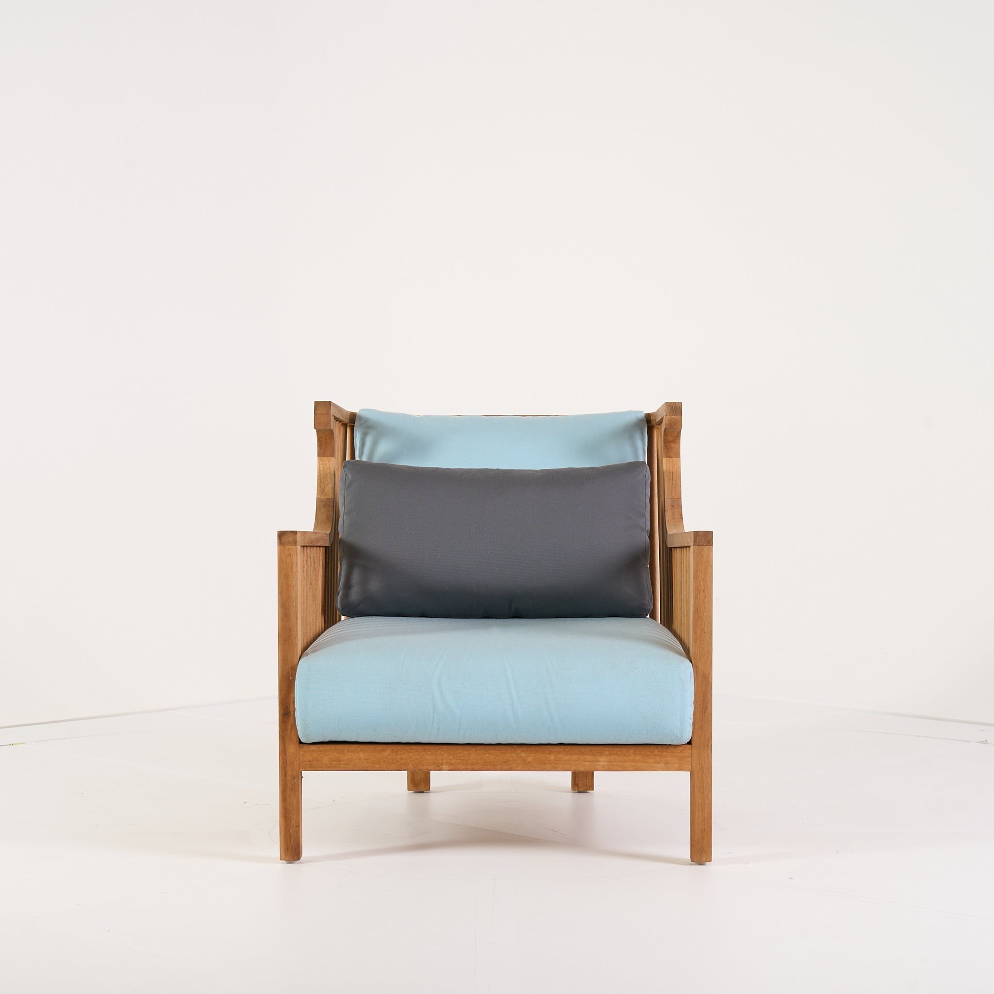 Elizabeth Chair by Ligne Roset in Élysée Custom Upholstery | Gently Used – Good | Shop Now | MO-LIR-332371-1416-Hero Image-1
