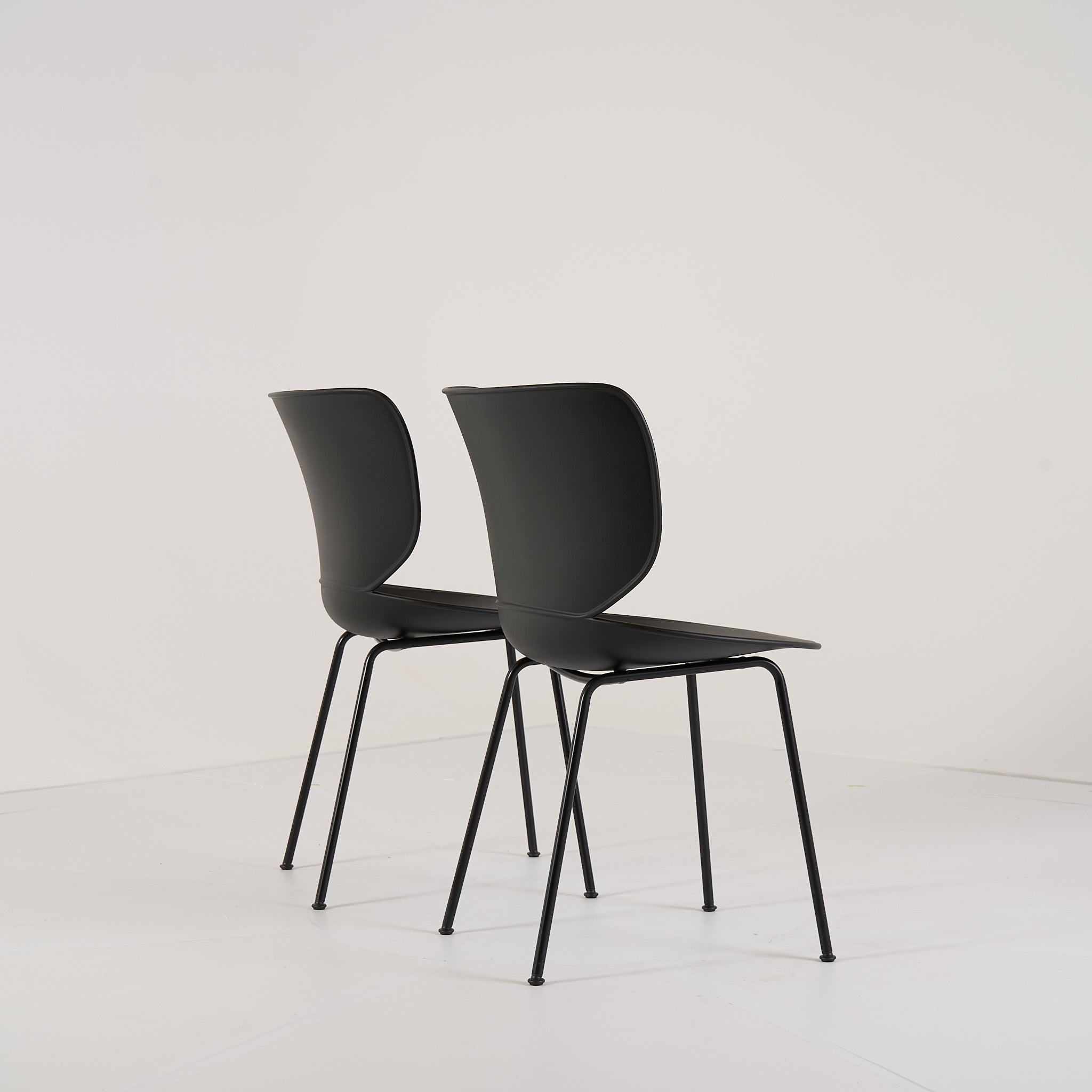 Hana Chairs Unupholstered Set of 2 by Moooi in Black/Black Non-Stacking | Gently Used – Good | Shop Now | MO-MOO-8718282380278-139-Hero Image-1