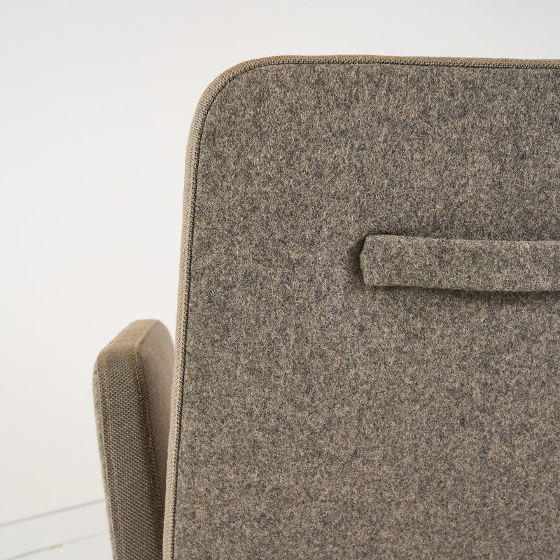 Vik Chair with arms (Set of 2)-Detail Image-4