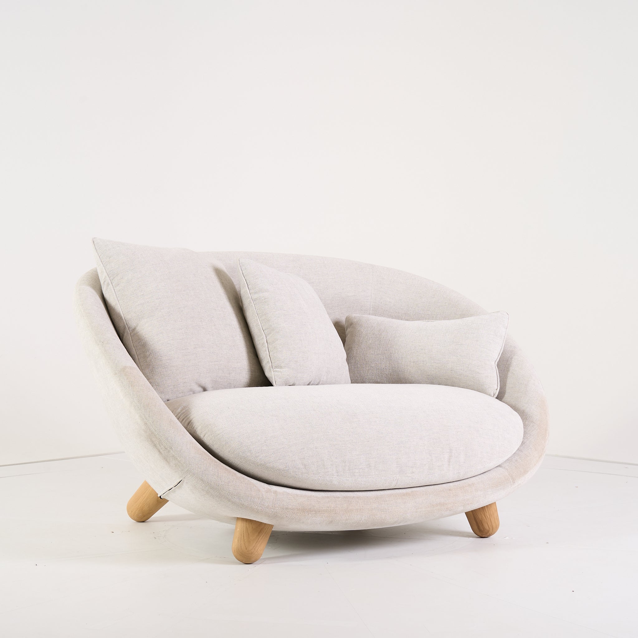 Love Sofa  by Moooi in Liscio Nebbia, WhiteWash legs | Gently Used – Good | Shop Now | MO-MOO-8718282745459-1428-Hero Image-2