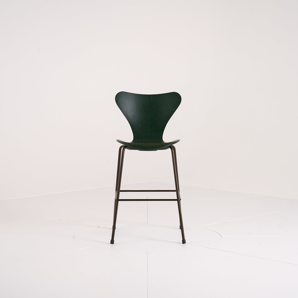 Series 7 Junior Chair by Fritz Hansen in Evergreen Ash / Brown Bronze | Floor Sample – Very Good | Shop Now | MO-FHA-840239-56-Hero Image-4