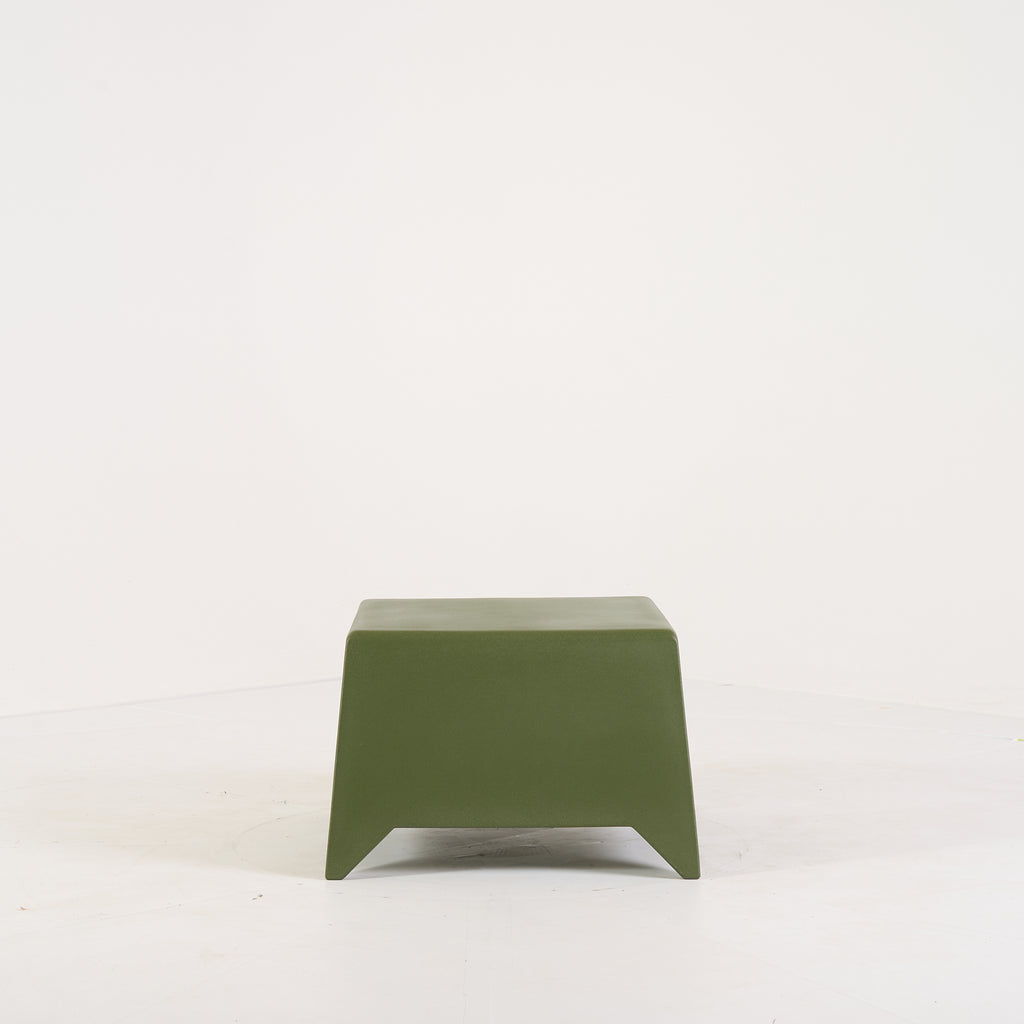 MB5 Table by Heller in Olive (Custom Color) | Open Box – Excellent | Shop Now | MO-HLR-1009_99-1455-Hero Image-3