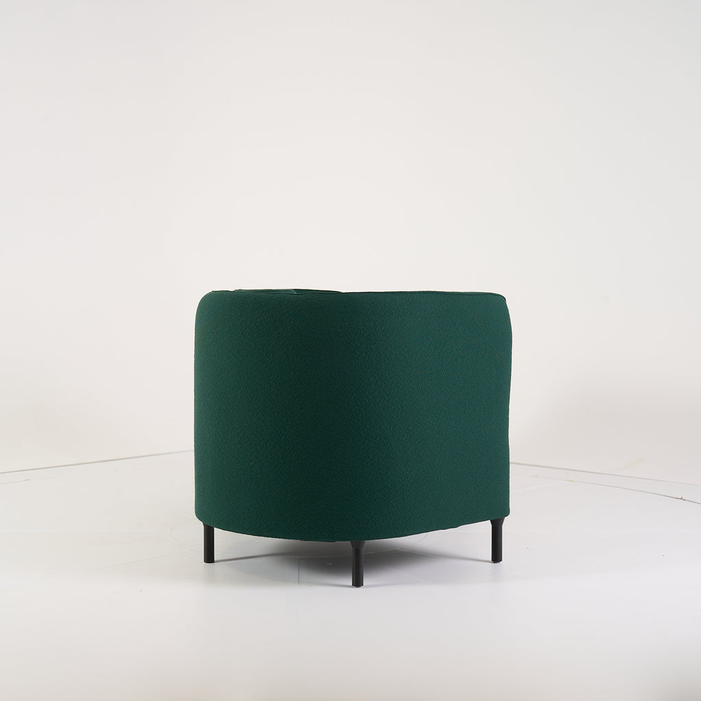 Hémicycle Vis-a-vis seat by Ligne Roset in Maxi Sapin | Well Loved – Fair | Shop Now | MO-LIR-14200600-1211-Hero Image-1