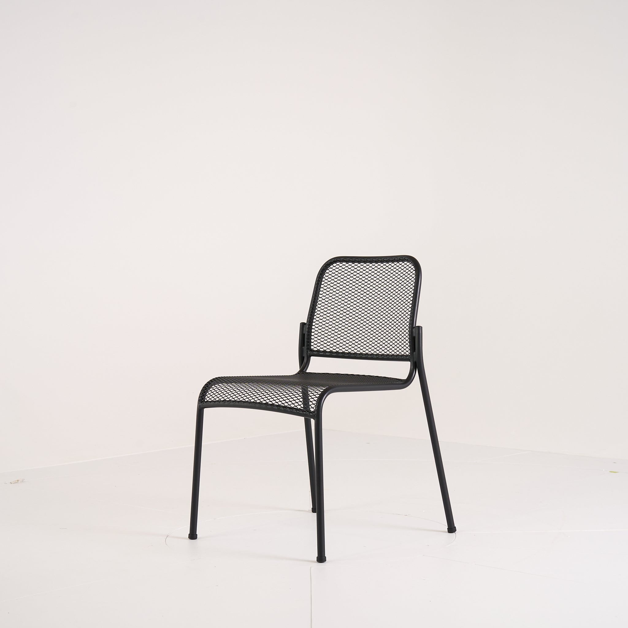 Mira Chair by Fritz Hansen in Steel / Anthracite | Open Box – Excellent | Shop Now | MO-FHA-1395003-97-Hero Image-8