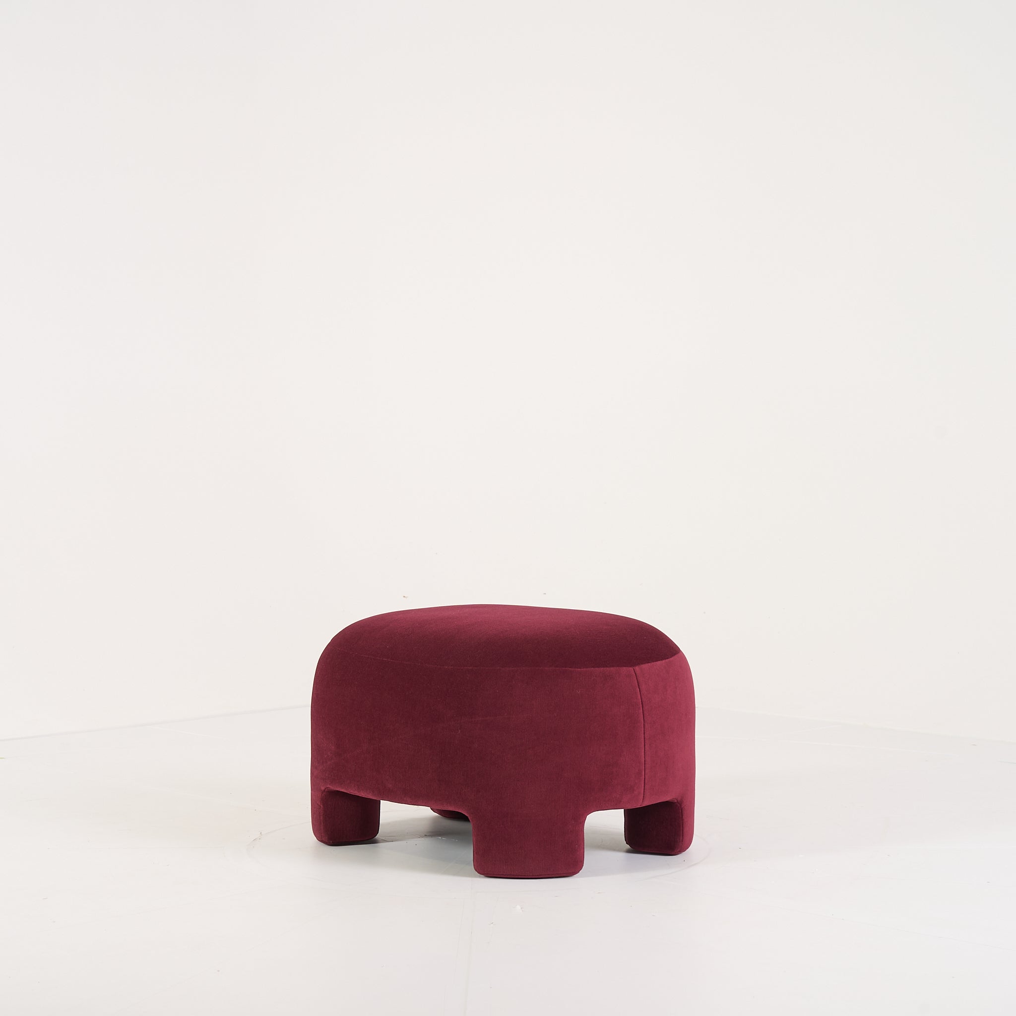 Taru Ottoman by Ligne Roset in Gentle Bordeaux | Floor Sample – Very Good | Shop Now | MO-LIR-14300300-1216-Hero Image-7
