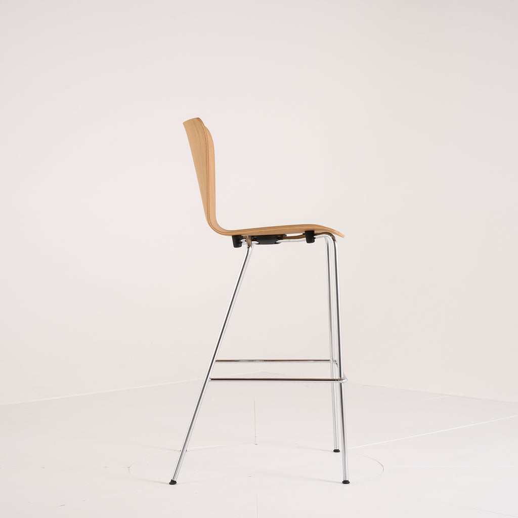 Vico Duo Barstool by Fritz Hansen in Oak / Chrome | Floor Sample – Very Good | Shop Now | MO-FHA-VM118-81-Hero Image-4