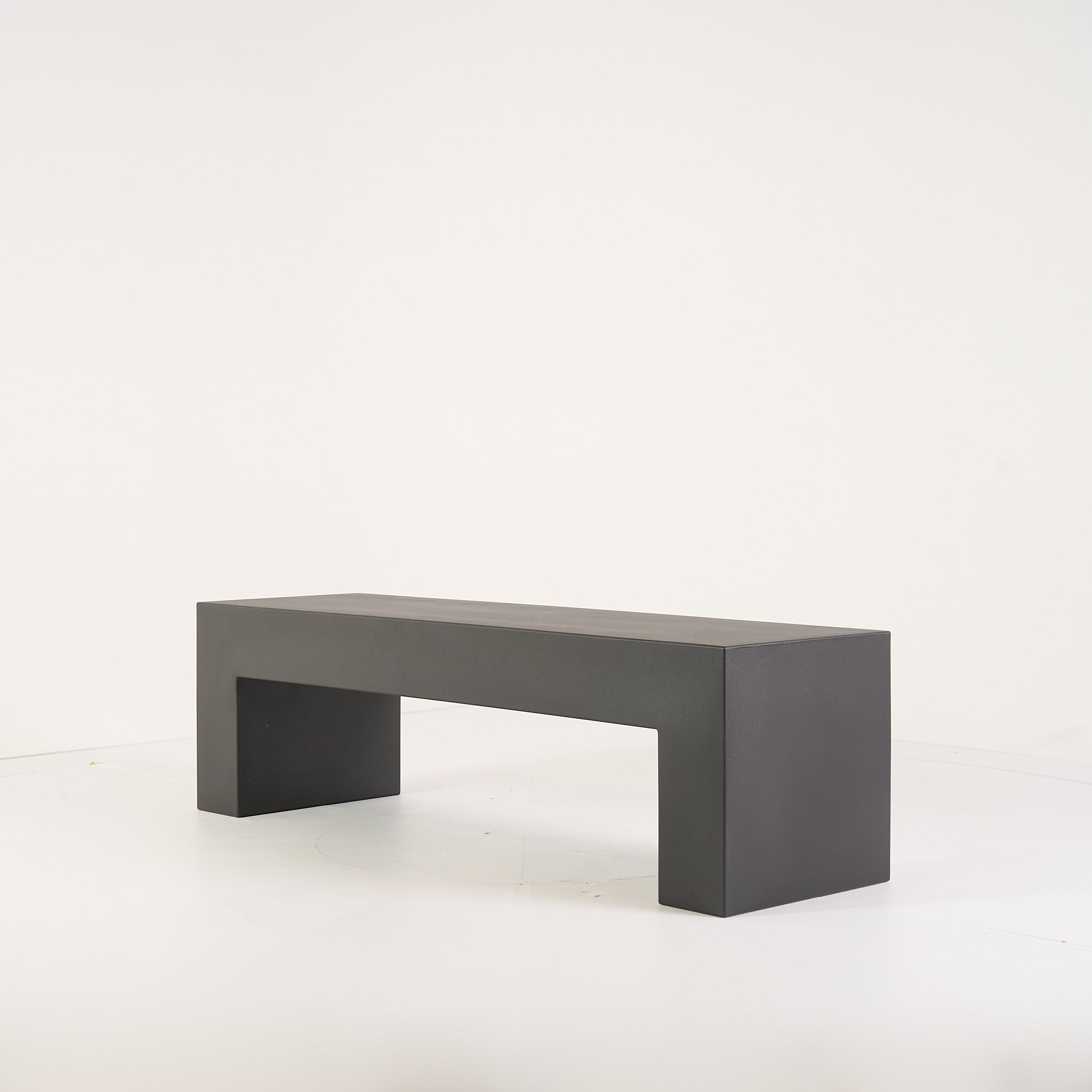 Vignelli Bench by Heller in Medium / Dark Grey | Floor Sample – Very Good | Shop Now | MO-HLR-1034_12-1358-Hero Image-7