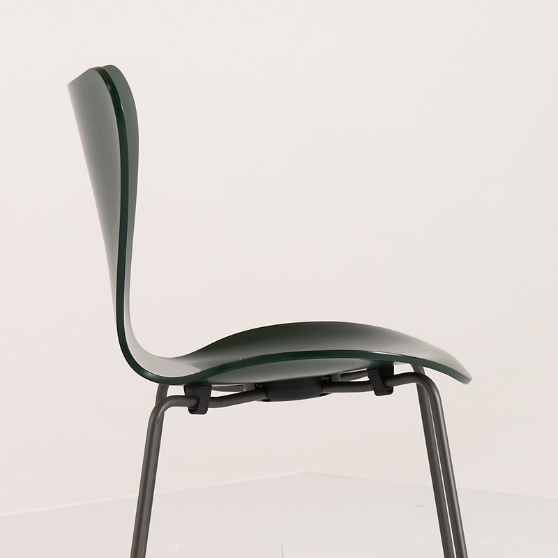 Series 7 Chair-Detail Image-2