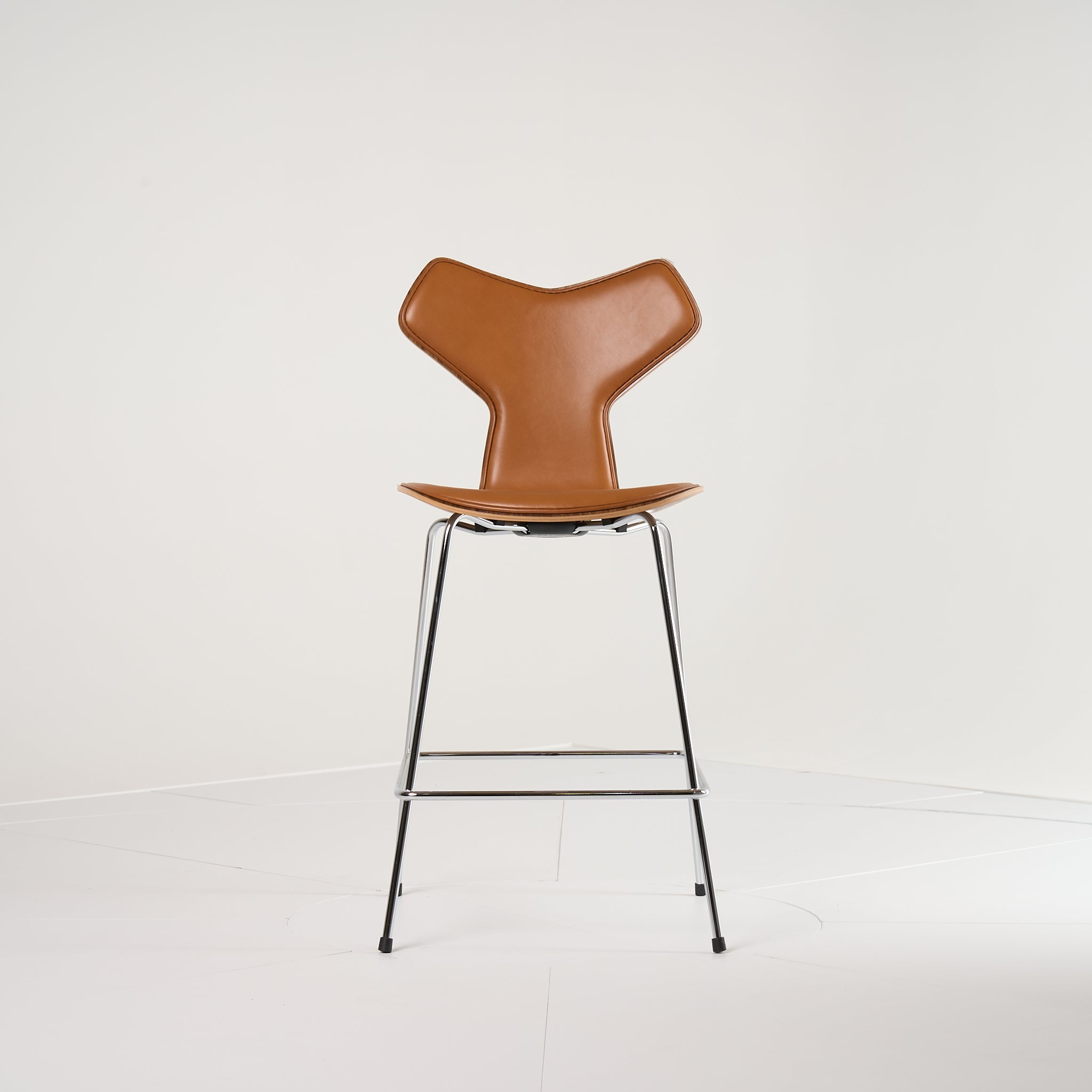 Grand Prix Counter Stool by Fritz Hansen in Walnut / Grace Walnut / Chrome | Floor Sample – Very Good | Shop Now | MO-FHA-3138FRU-46-Hero Image-5