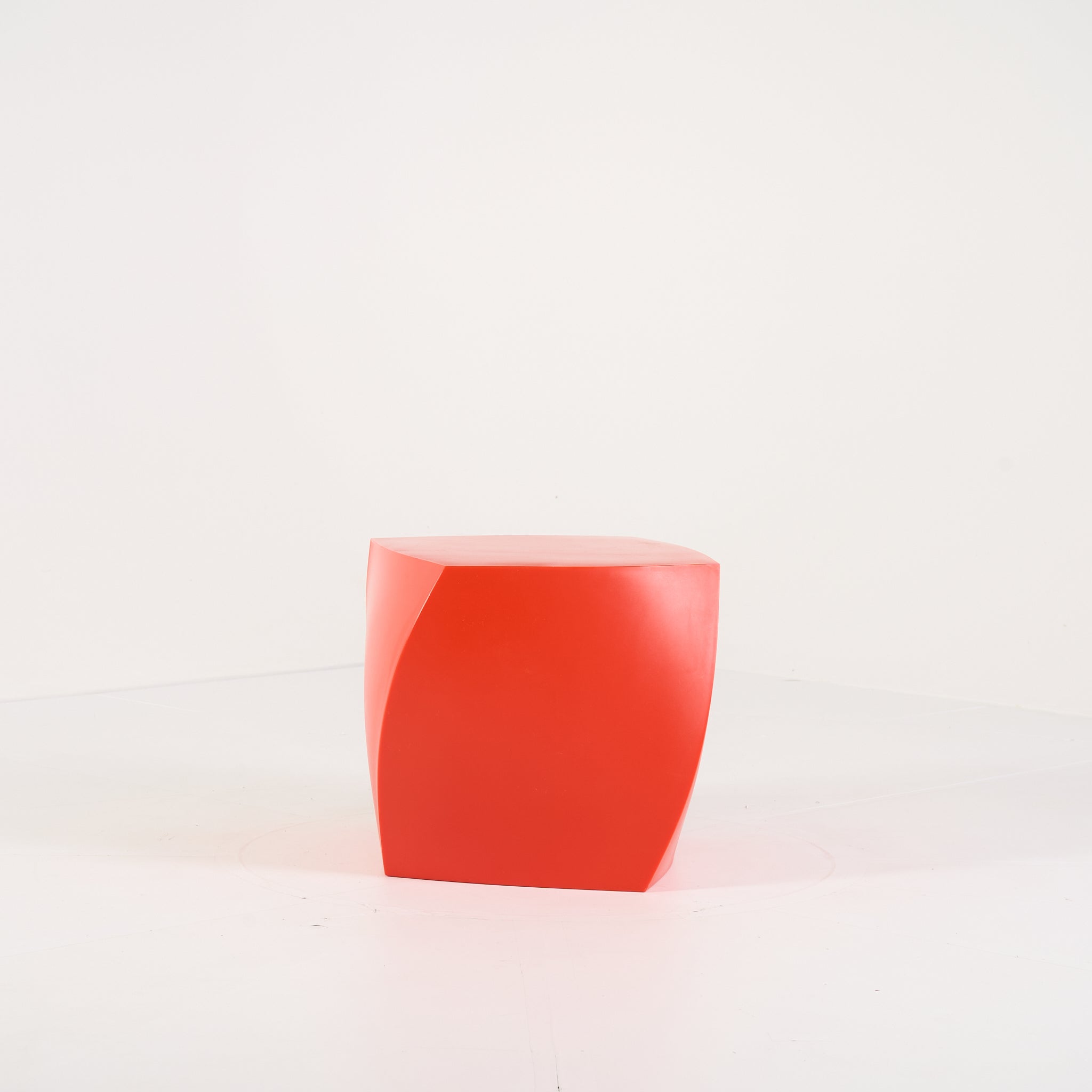 Gehry Left Twist Cube by Heller in Red | Gently Used – Good | Shop Now | MO-HLR-1016_02-1391-Hero Image-4