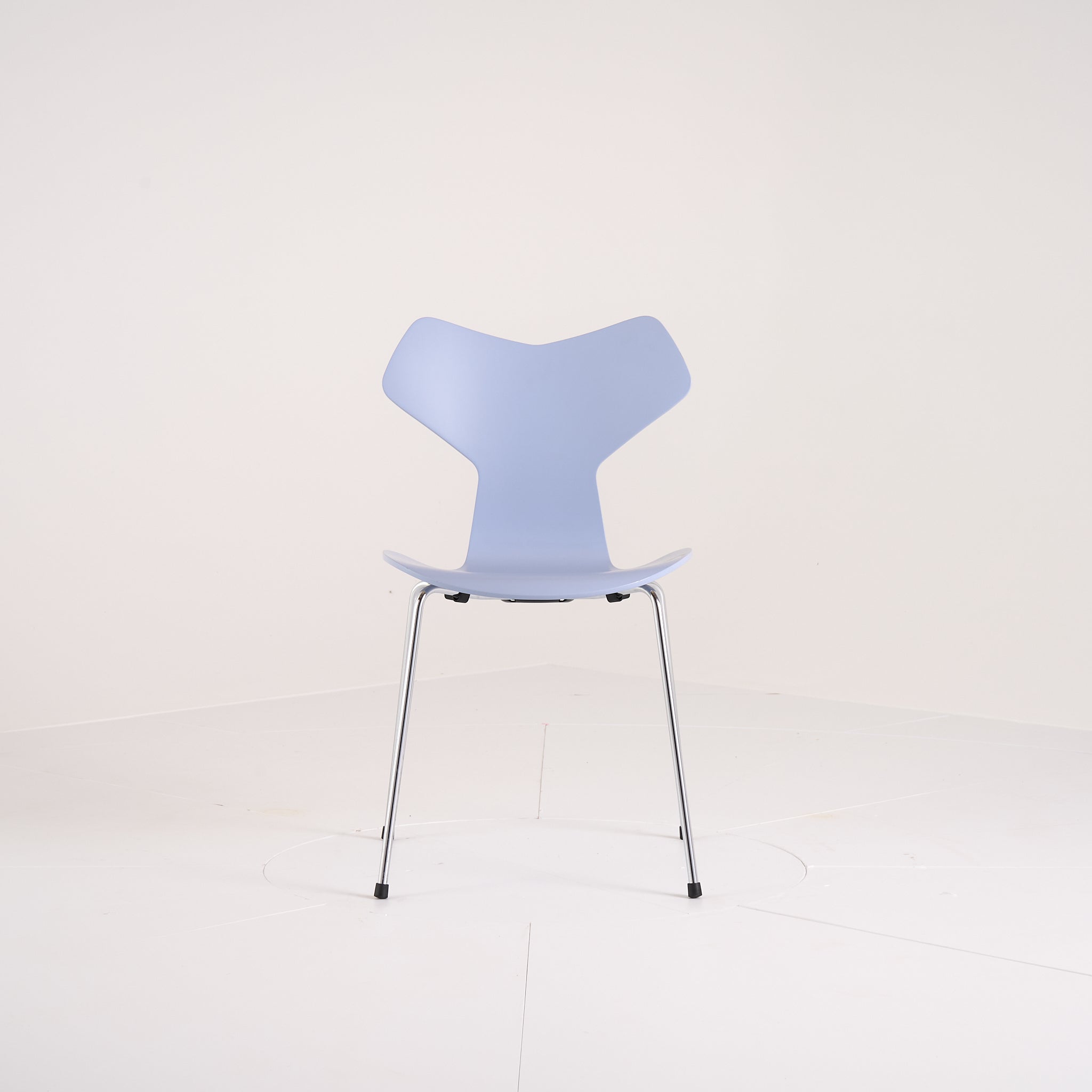 Grand Prix Chair by Fritz Hansen in Lavender Blue Lacquer / Chrome | Well Loved – Fair | Shop Now | MO-FHA-3130-48-Hero Image-4
